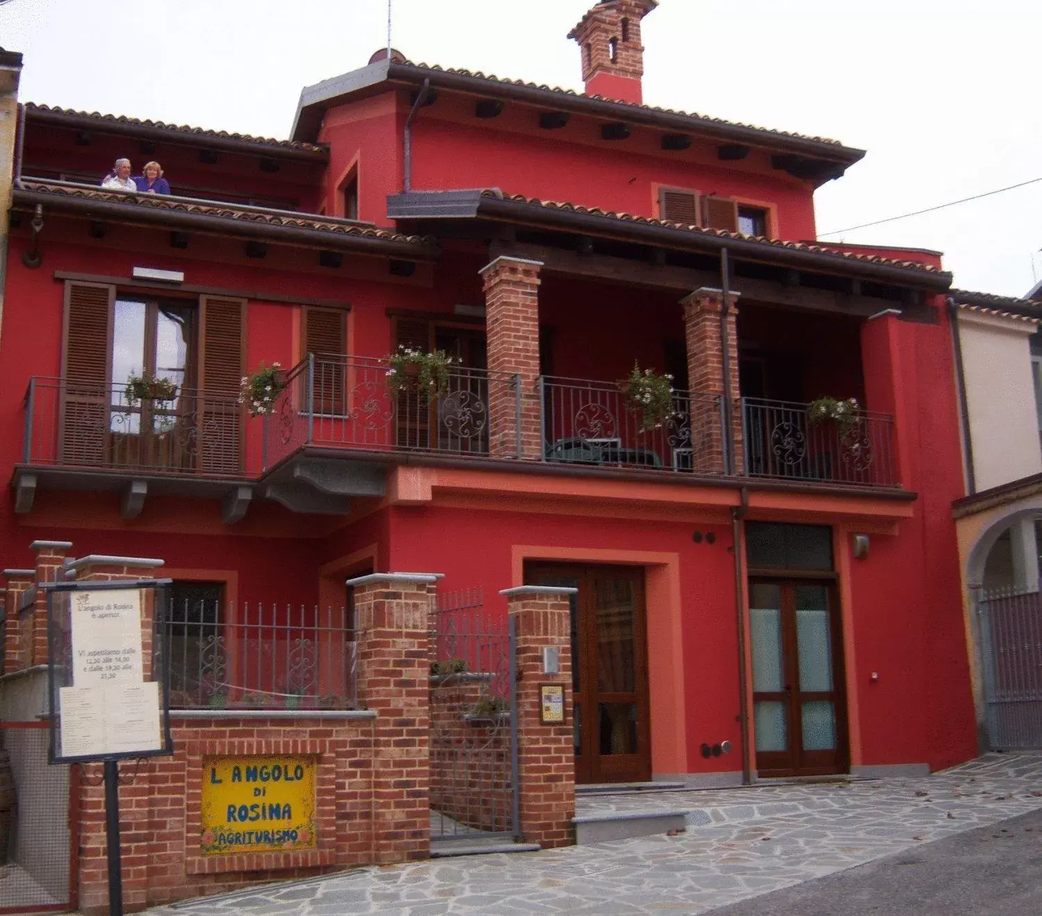 Property Building in L'Angolo di Rosina