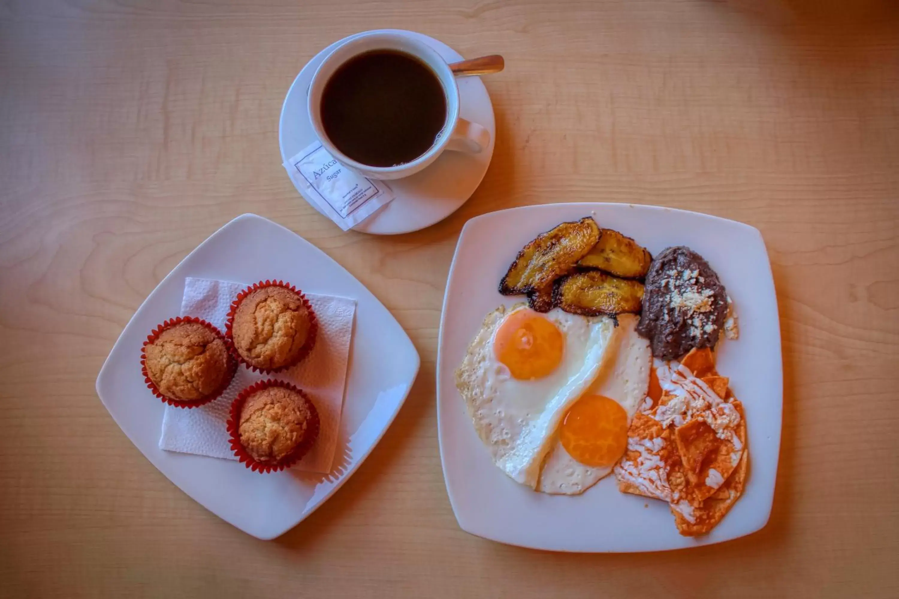 American breakfast in Hotel Vista Inn Premium