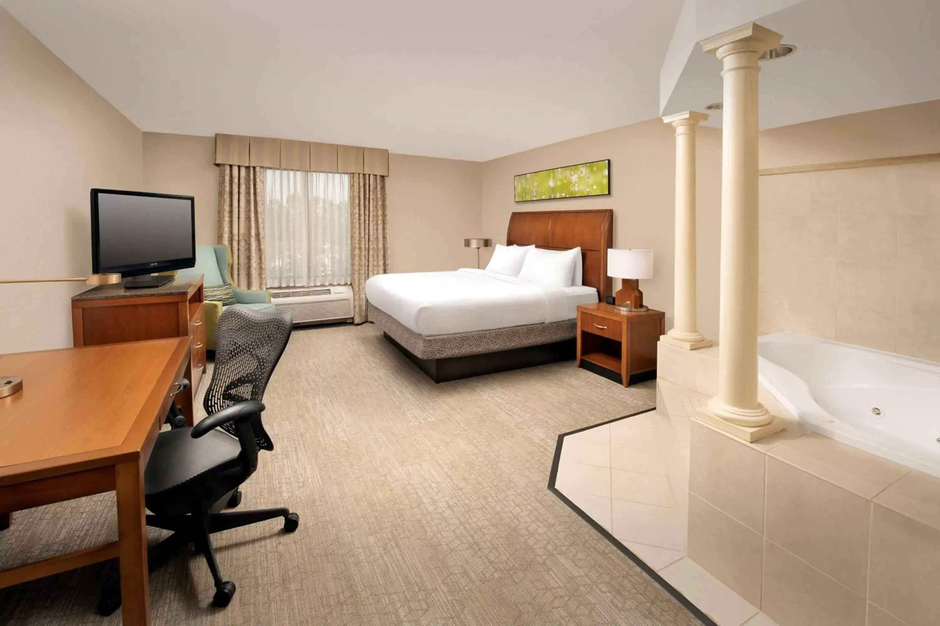 Bedroom in Hilton Garden Inn Atlanta West/Lithia Springs