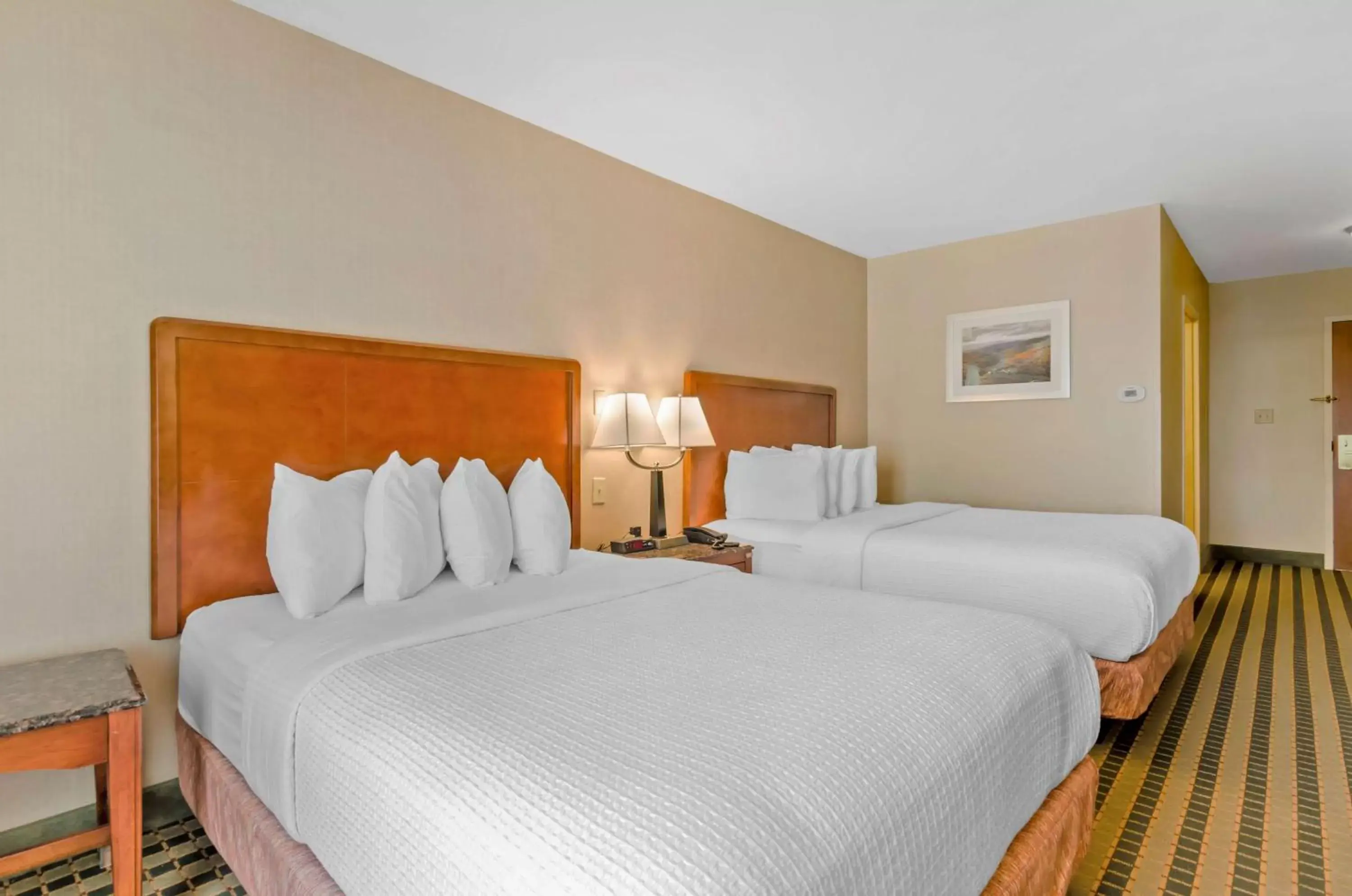 Bedroom, Bed in Best Western North Roanoke