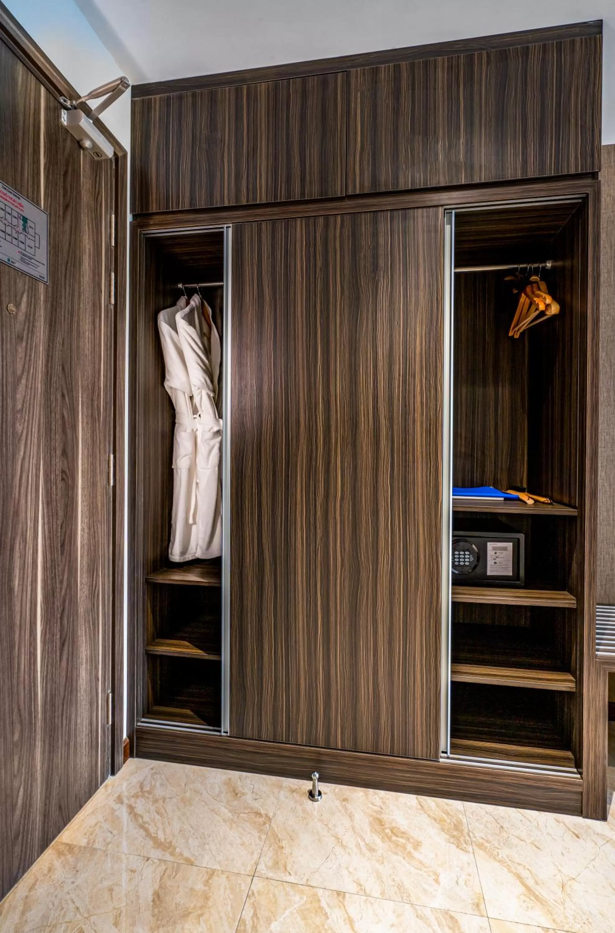 Bedroom in The Cap Hotel