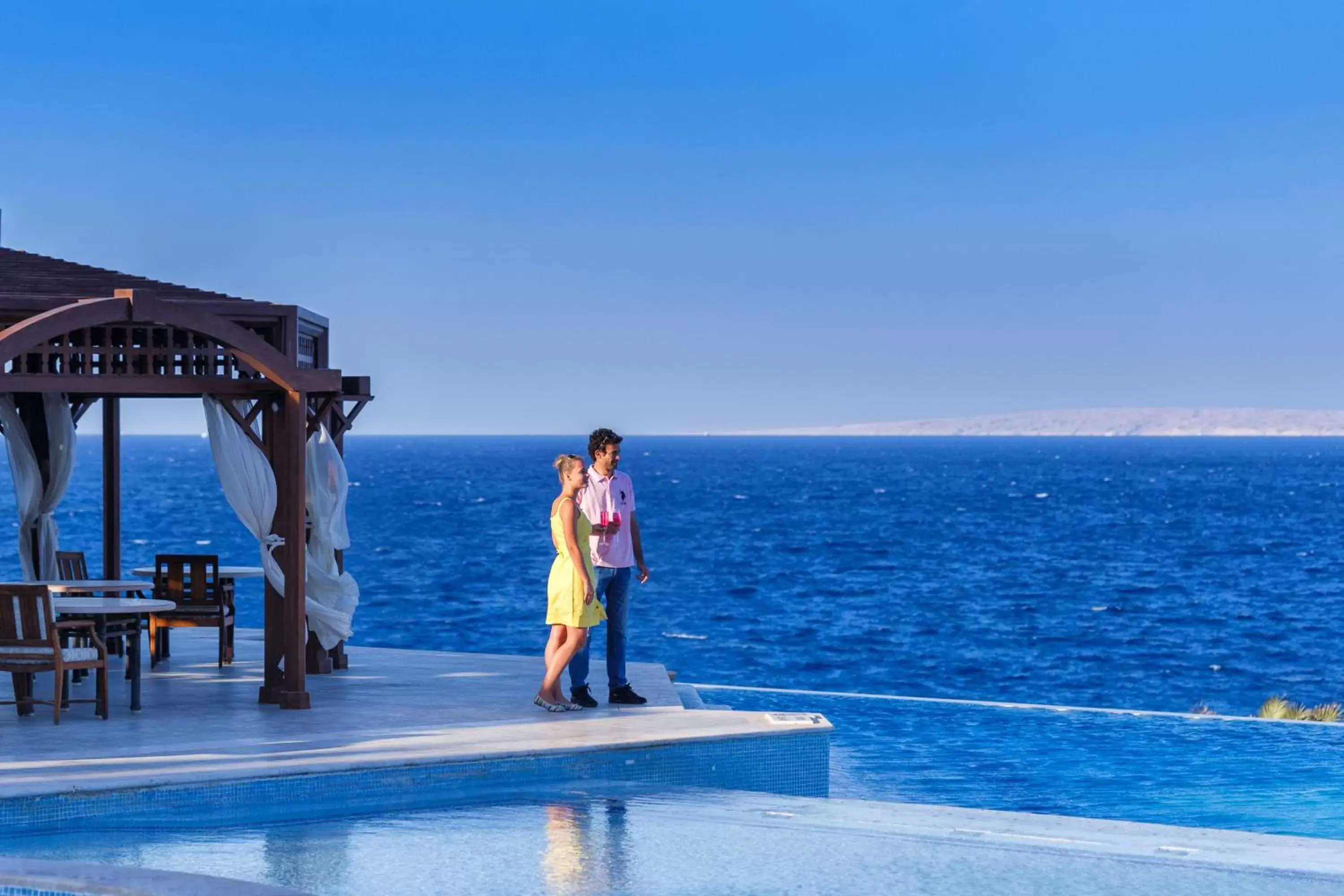 Swimming pool in The Oberoi Beach Resort, Sahl Hasheesh Swimming pool in The Oberoi Beach Resort, Sahl Hasheesh