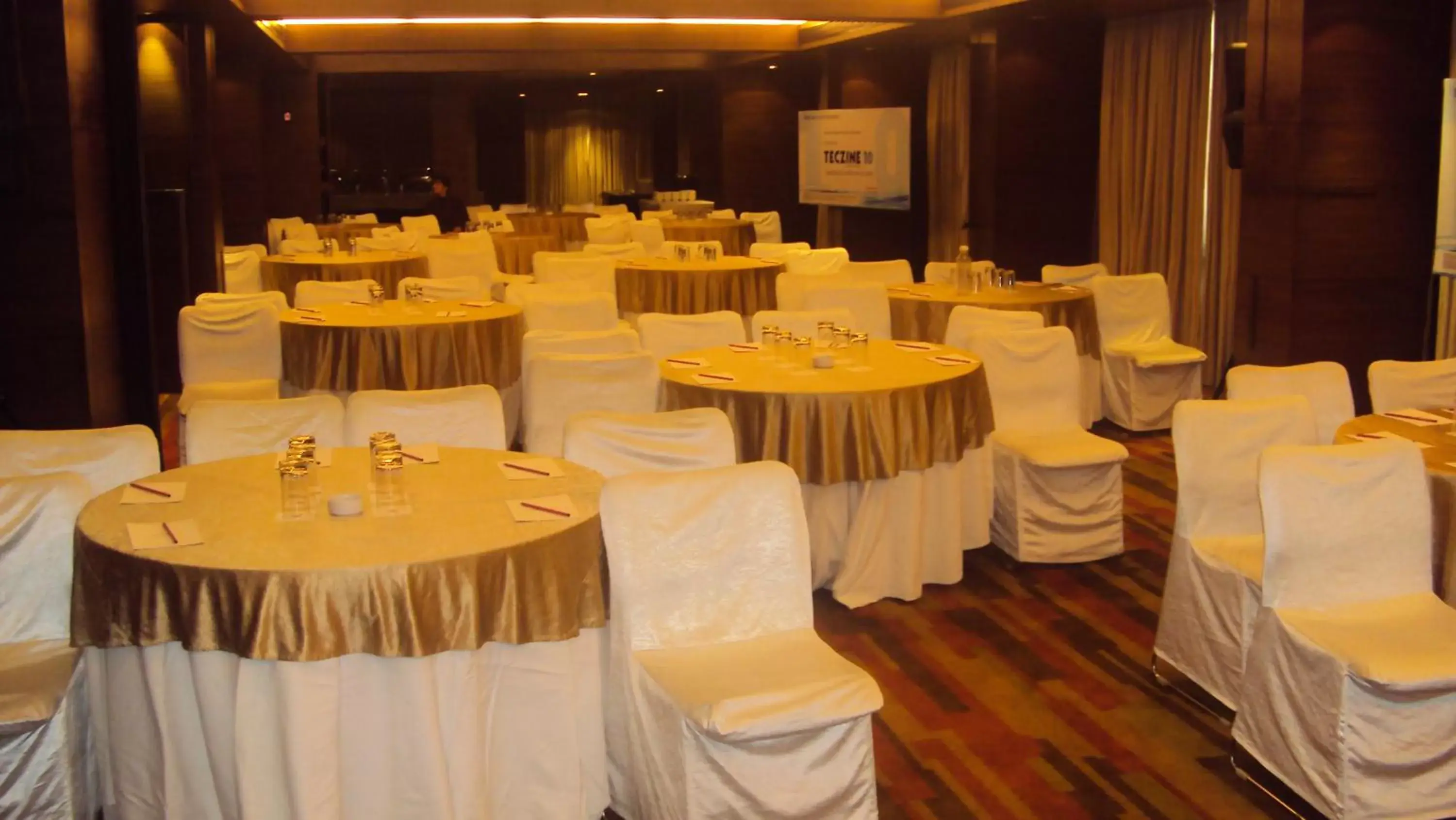 Banquet/Function facilities, Banquet Facilities in Four Points by Sheraton Ahmedabad