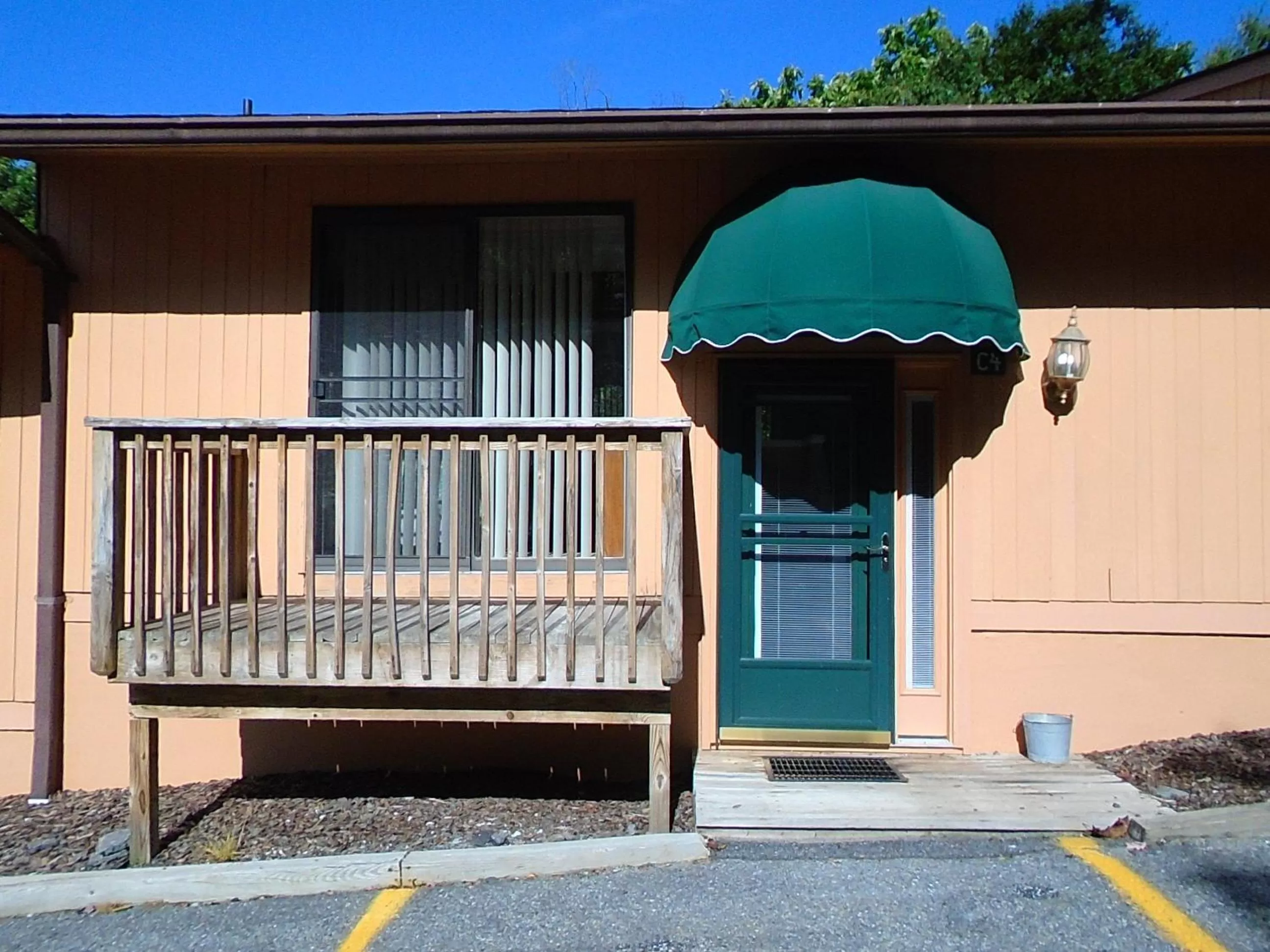 Balcony/Terrace in Cedar Village Condominiums