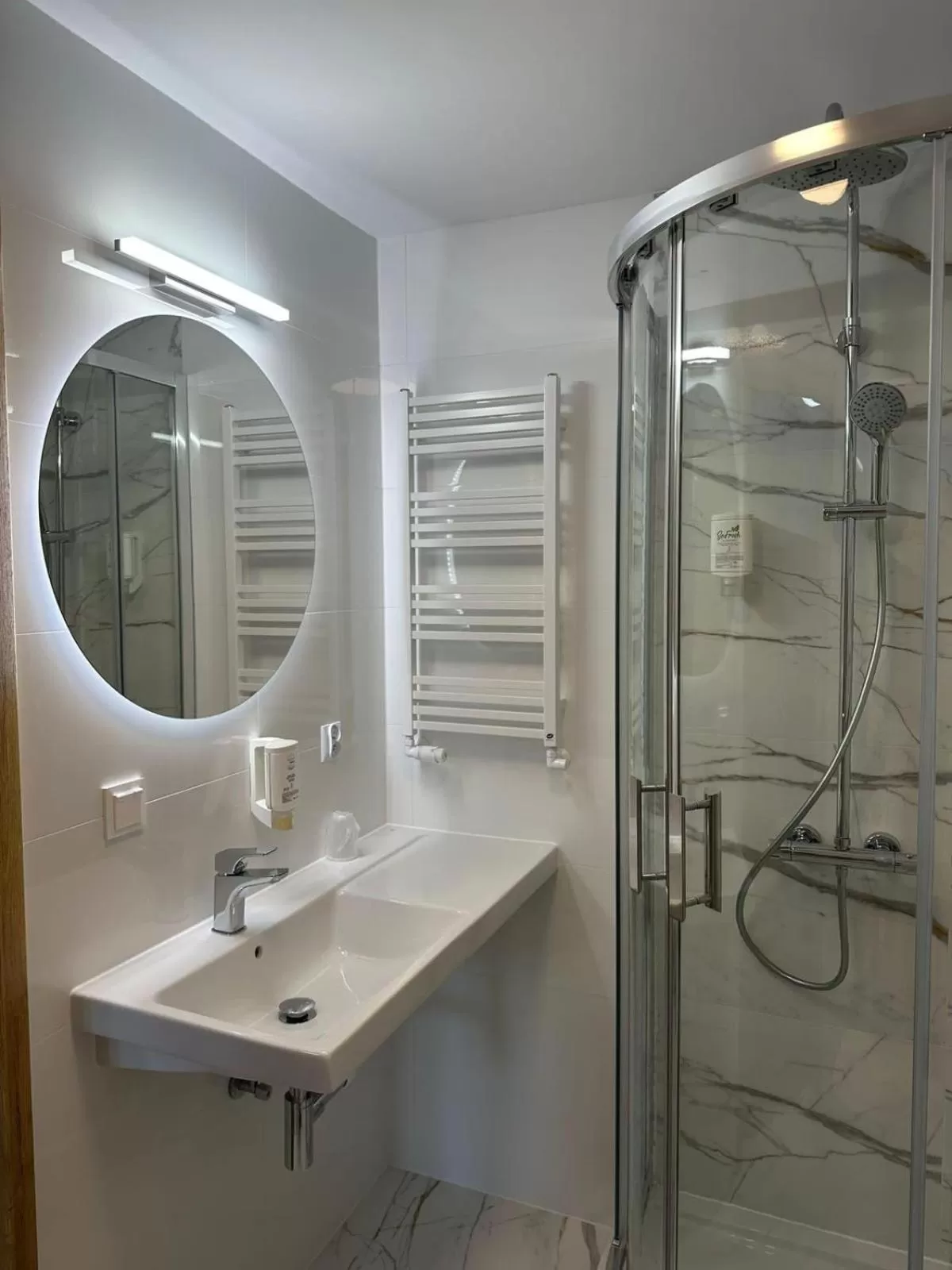 Shower in Hotel Kresowianka