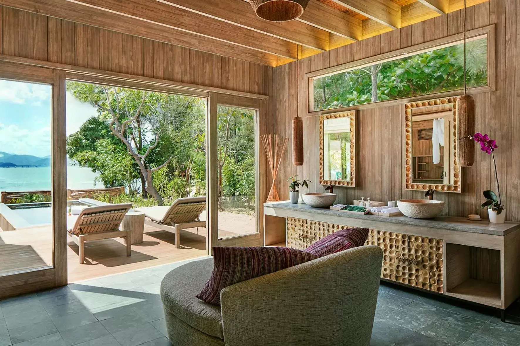 Bathroom, Lounge/Bar in An Lam Retreats Ninh Van Bay