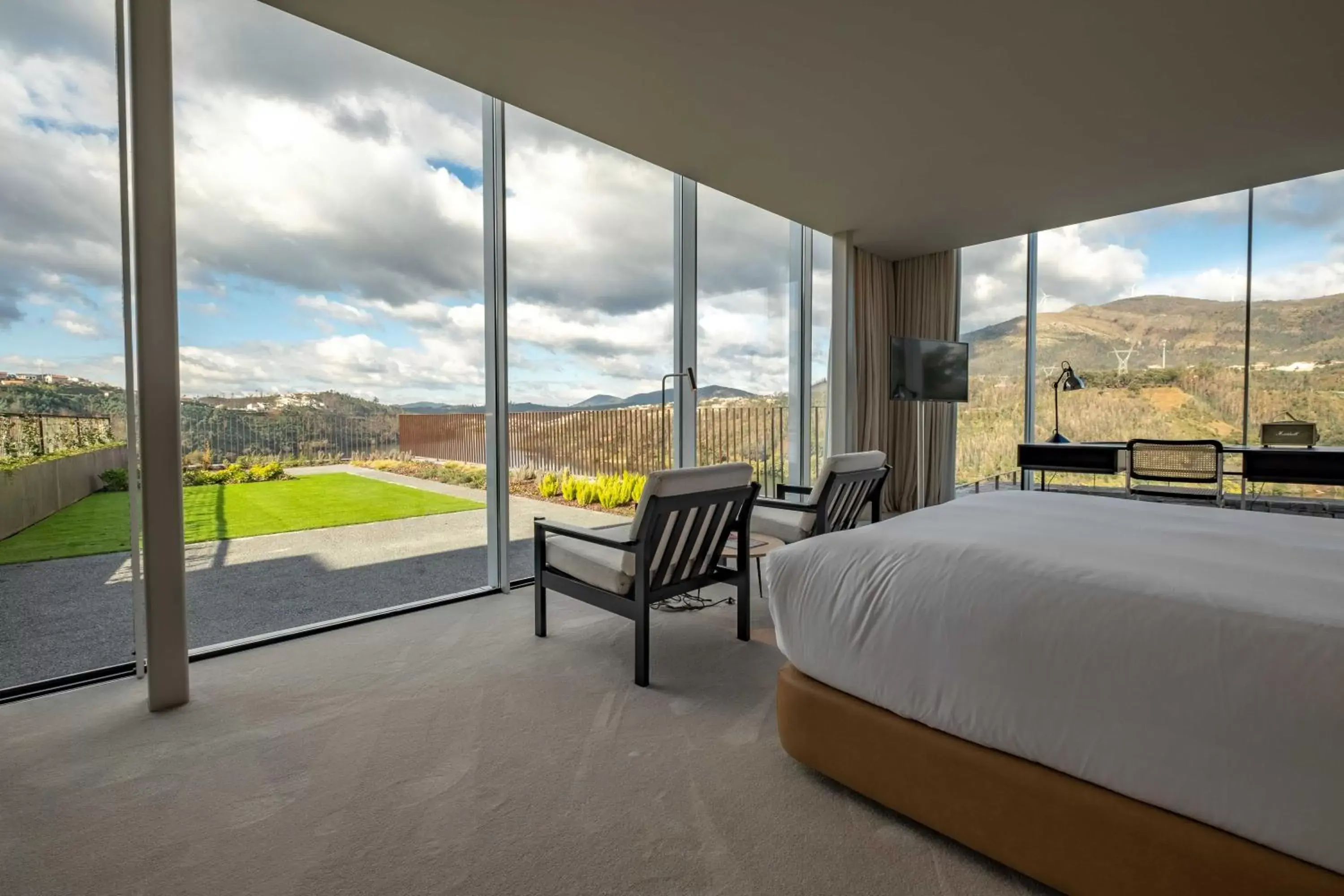 Balcony/Terrace, Mountain View in Octant Douro