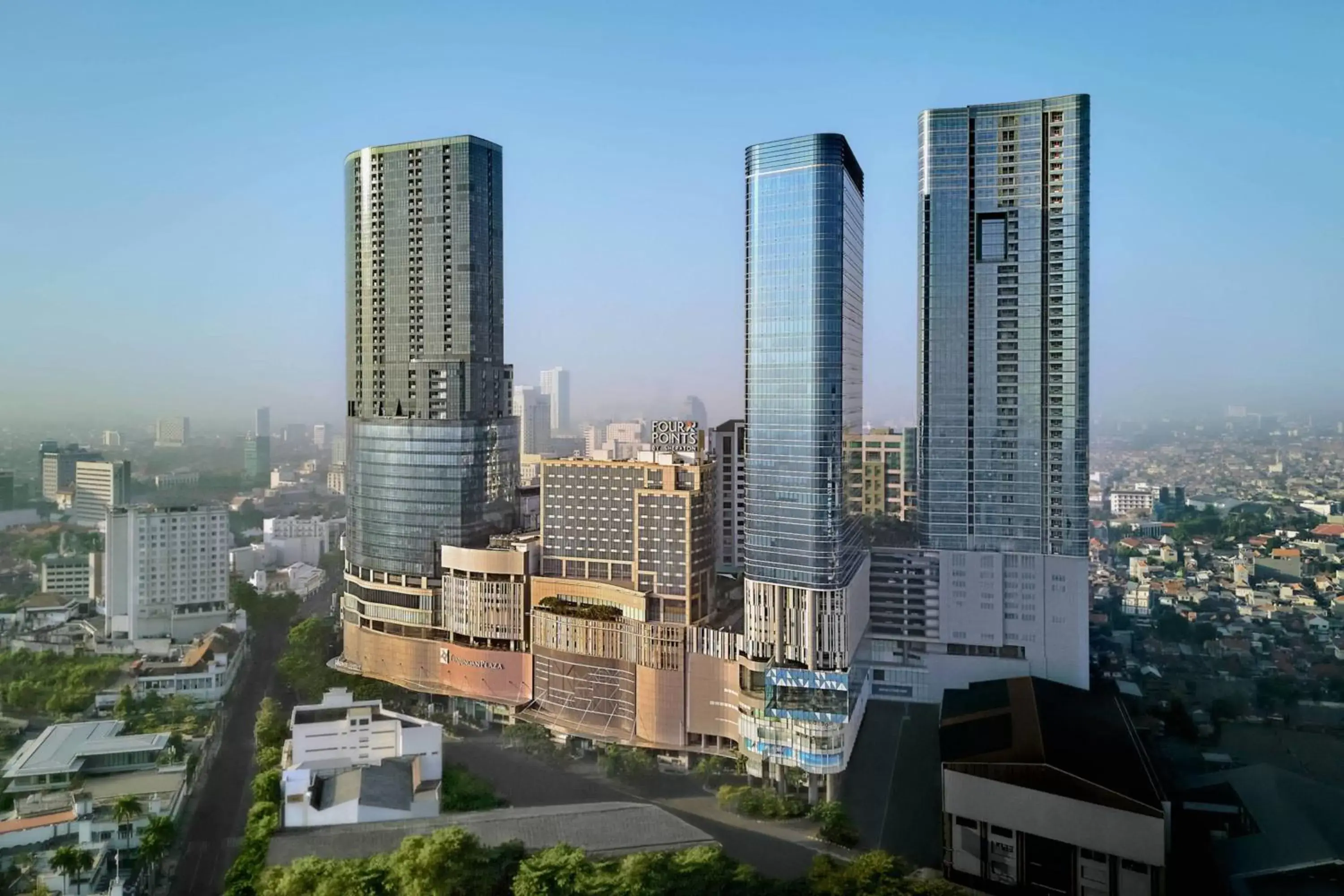 Property building in Four Points by Sheraton Surabaya, Tunjungan Plaza