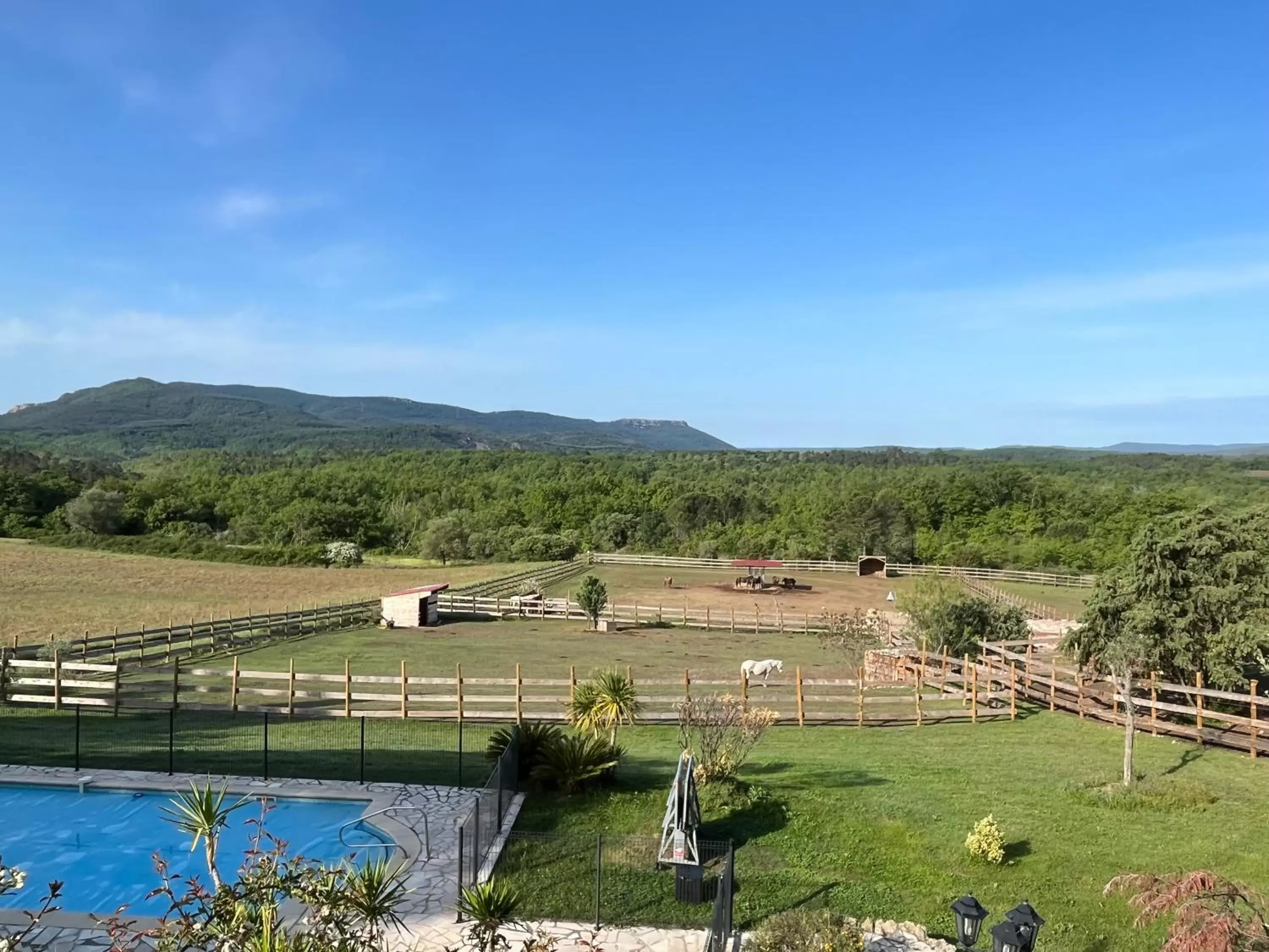 Garden view, Pool View in Fleur de Lys