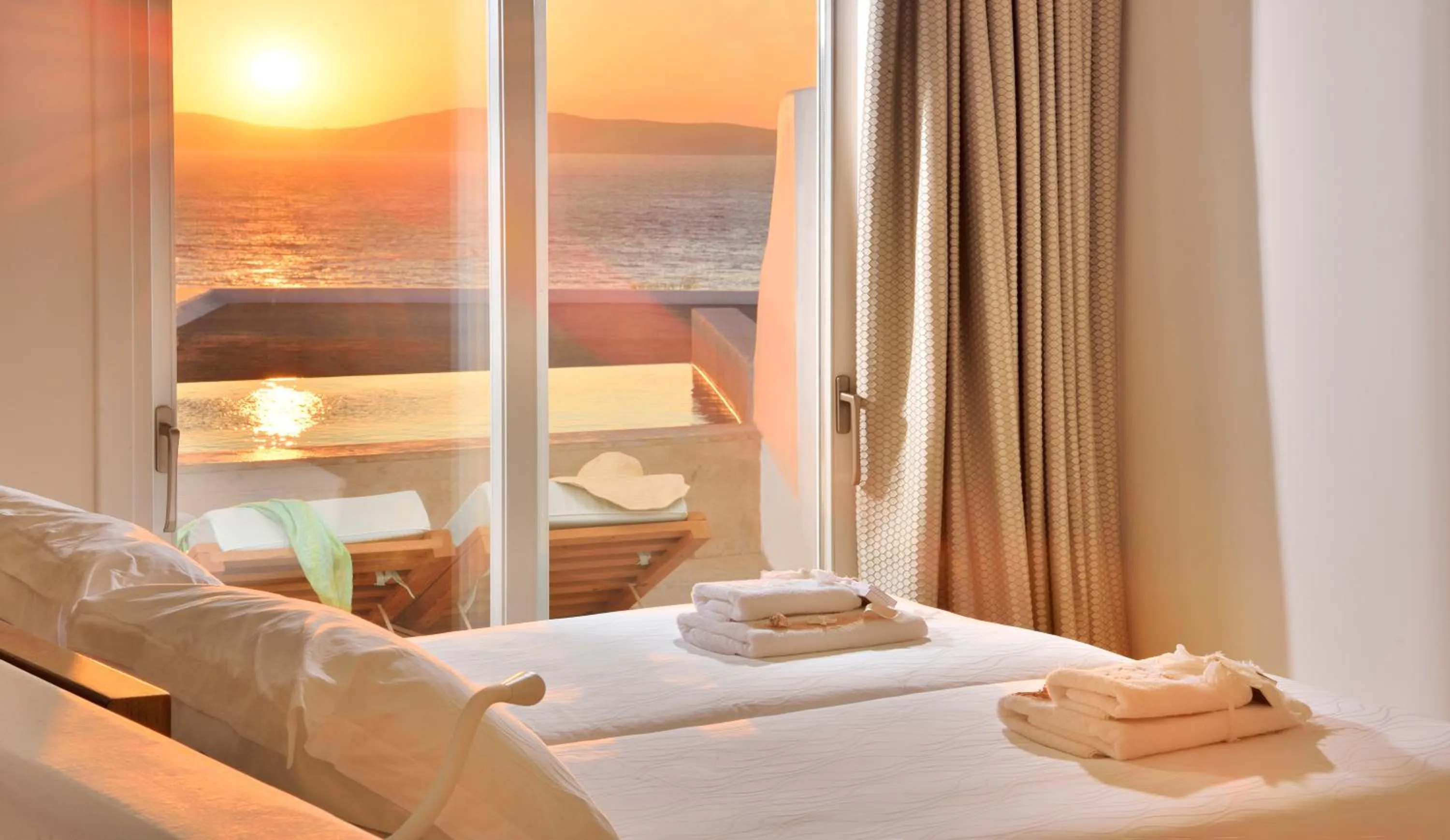 Photo of the whole room, Bed in Anax Resort and Spa