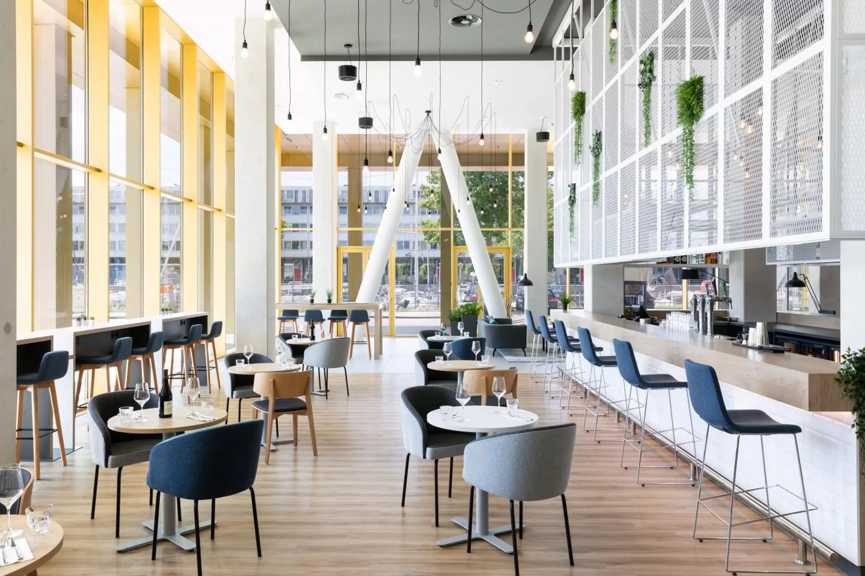 Restaurant/places to eat in Holiday Inn Express Amsterdam - North Riverside by IHG Restaurant/places to eat in Holiday Inn Express Amsterdam - North Riverside by IHG