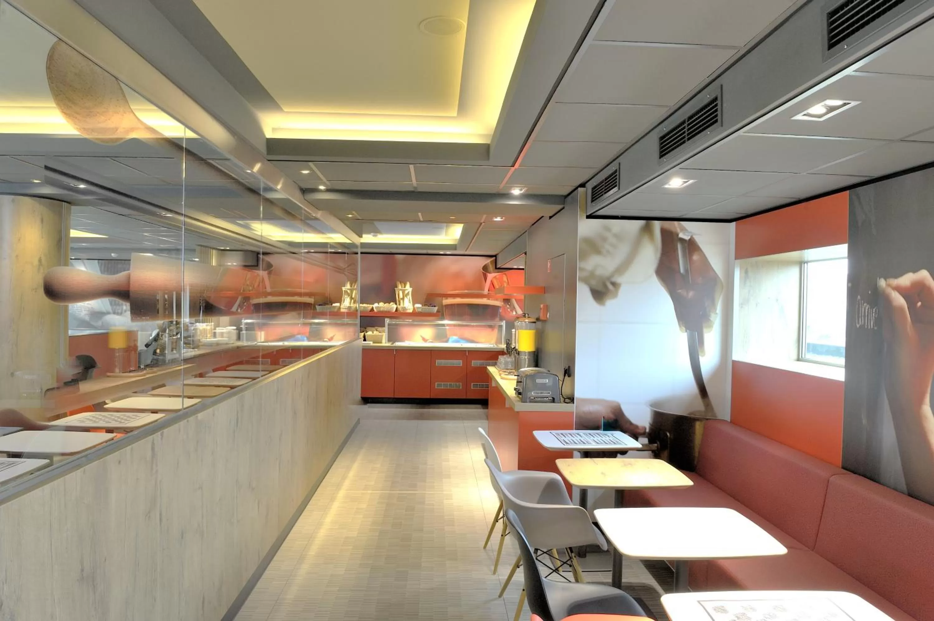 Restaurant/places to eat in ibis Amsterdam City West