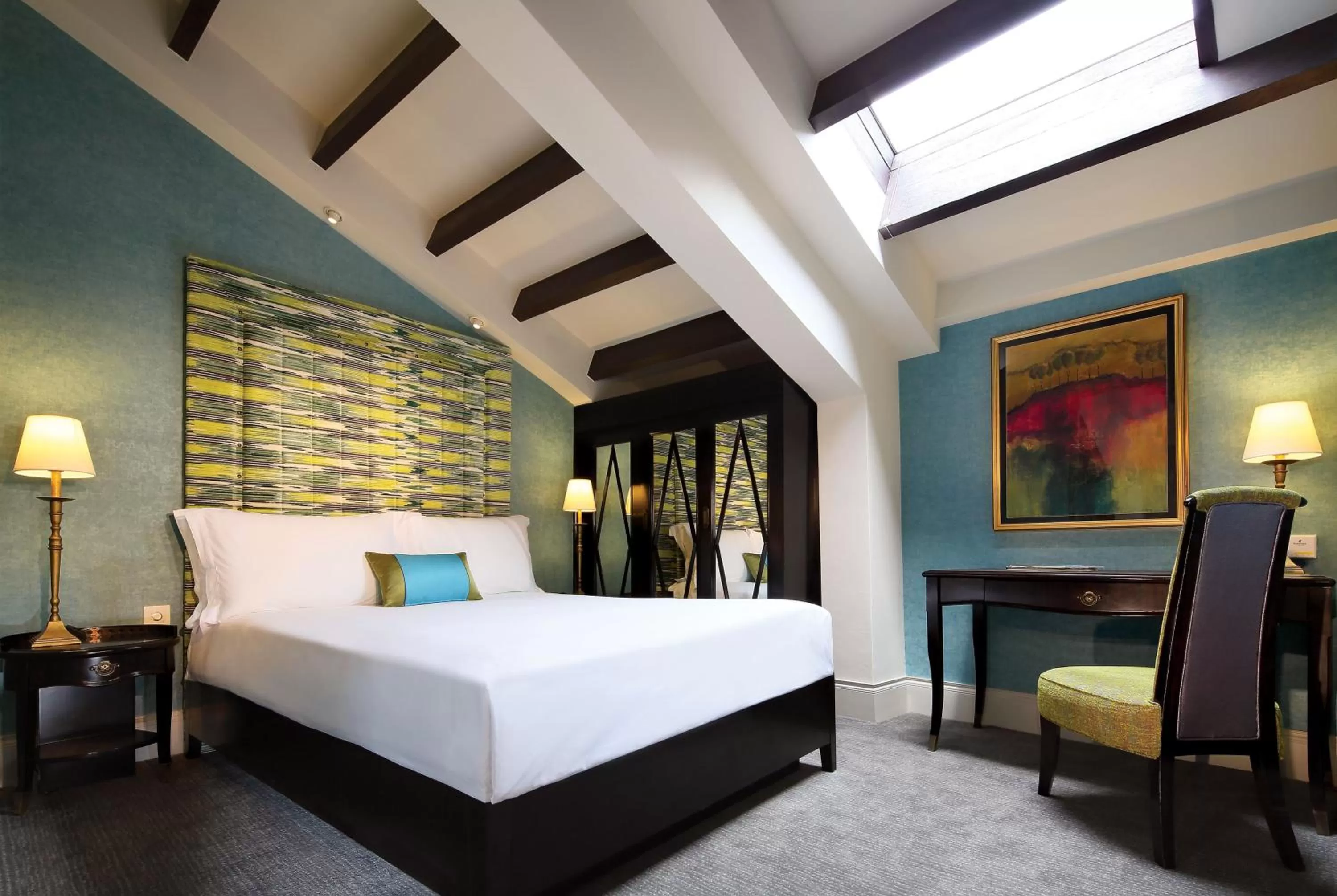 Bed in The Scarlet Singapore