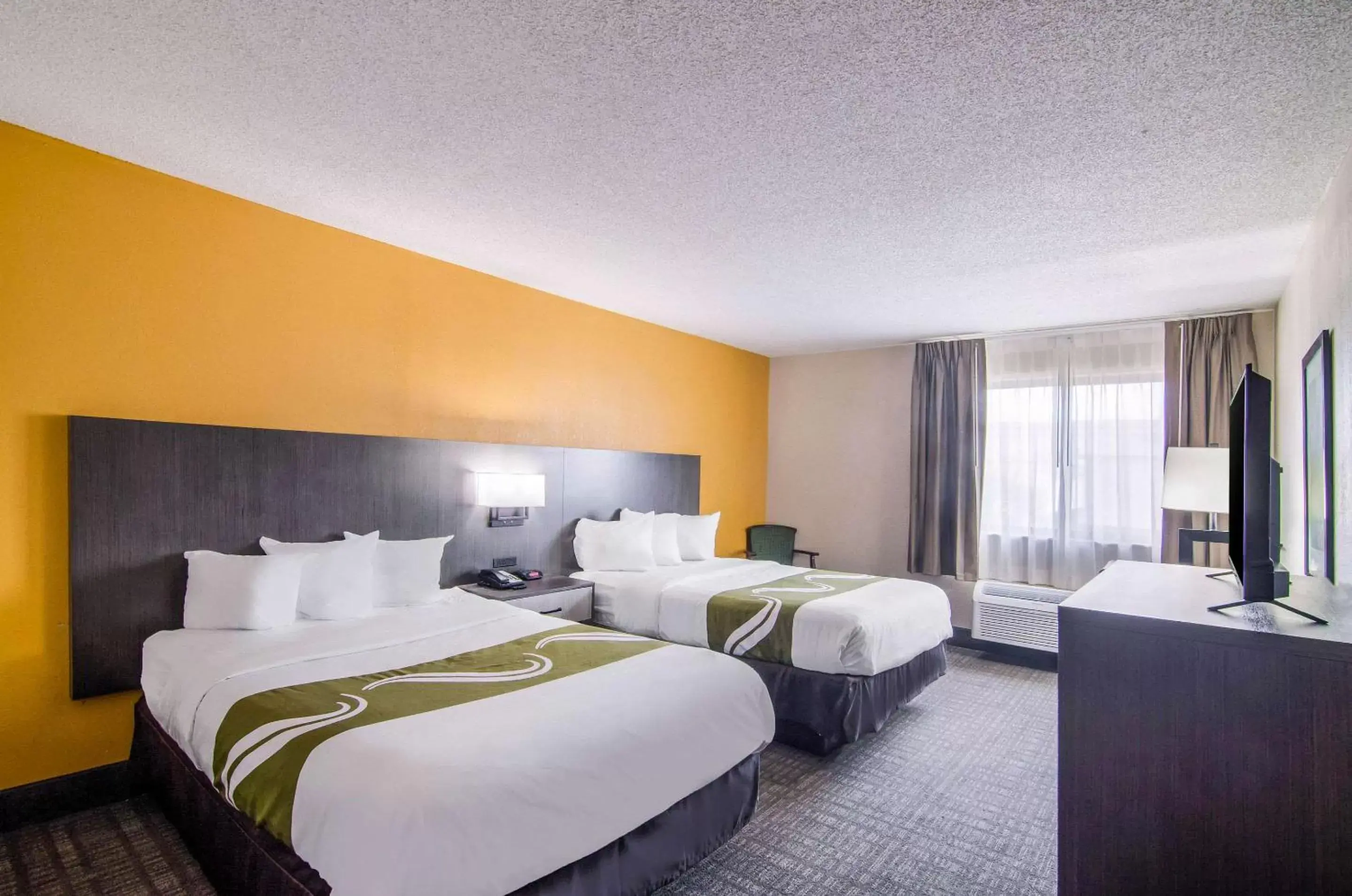 Bedroom, Bed in Quality Inn near University of Mobile Bedroom, Bed in Quality Inn near University of Mobile