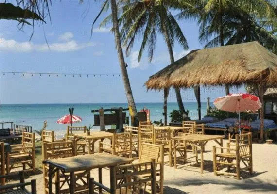 Restaurant/places to eat in Moonwalk Lanta Resort