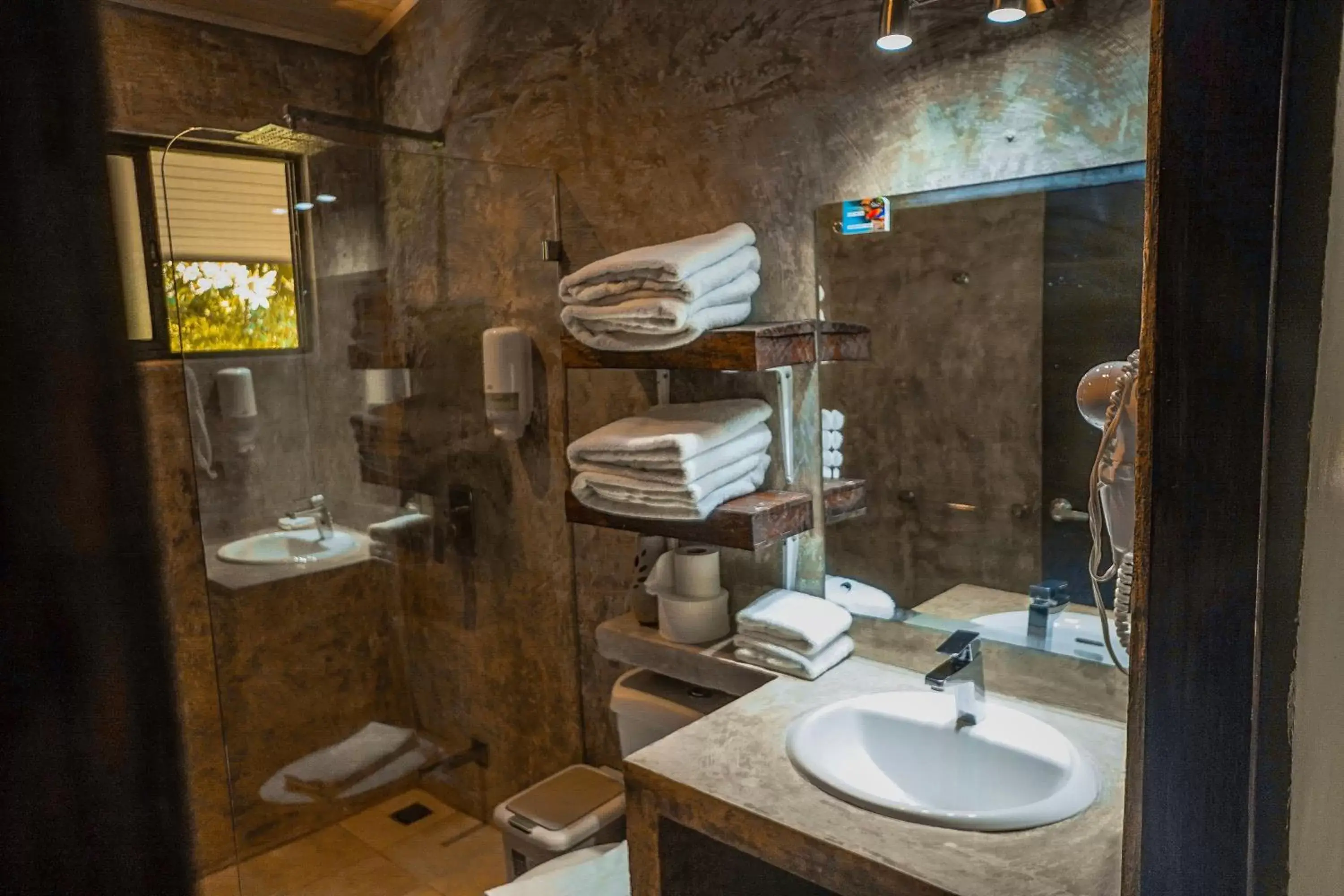 Bathroom in Sangregado Lodge