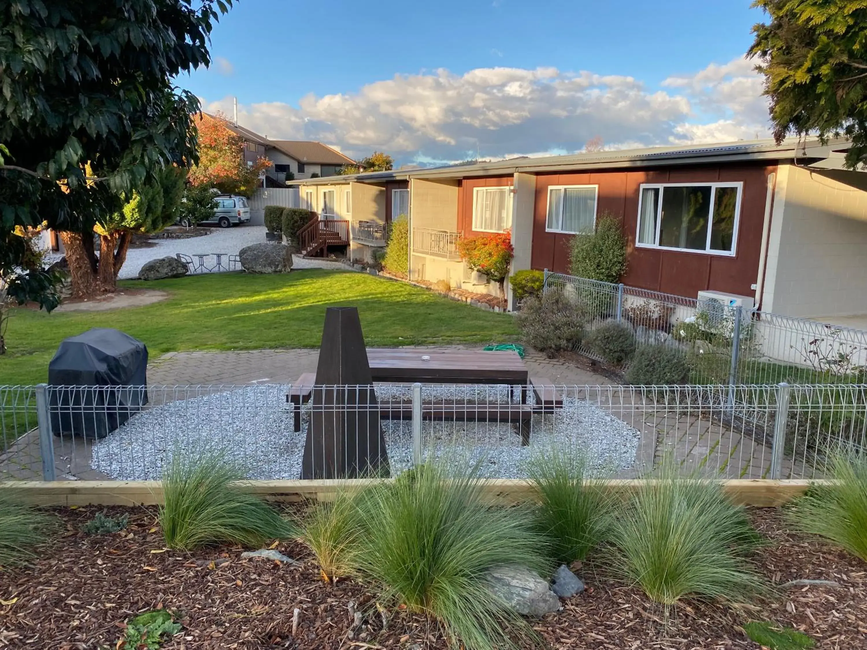 Property Building in Manuka Crescent Motel