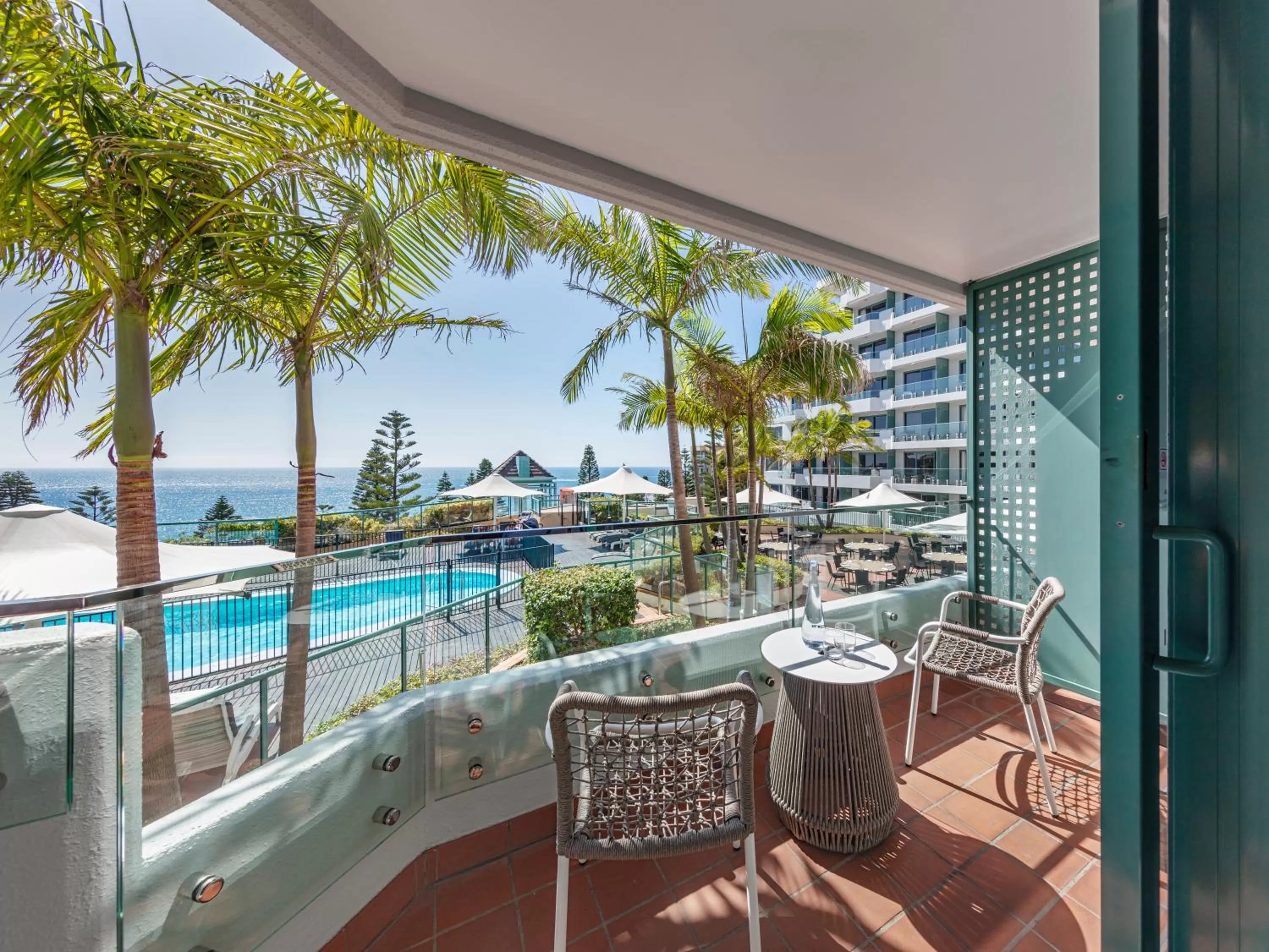 Balcony/Terrace in Crowne Plaza Sydney Coogee Beach by IHG