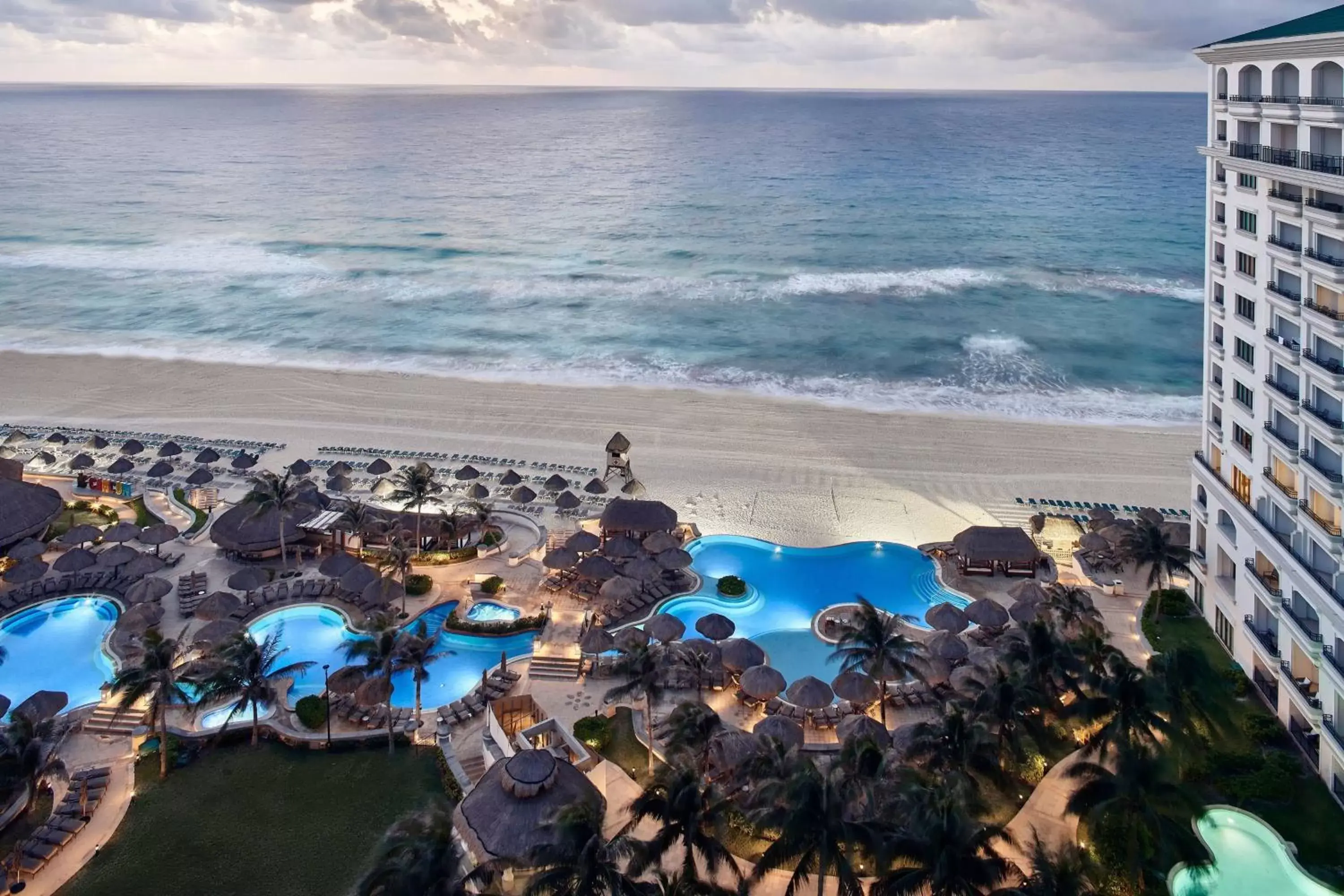 Photo of the whole room, Pool View in JW Marriott Cancun Resort & Spa