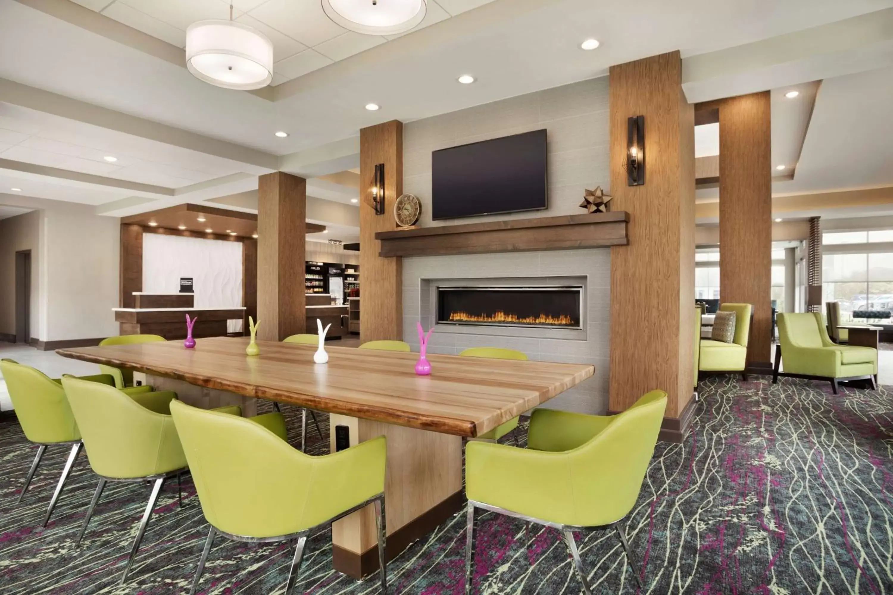 Lobby or reception in Hilton Garden Inn Houston-Baytown