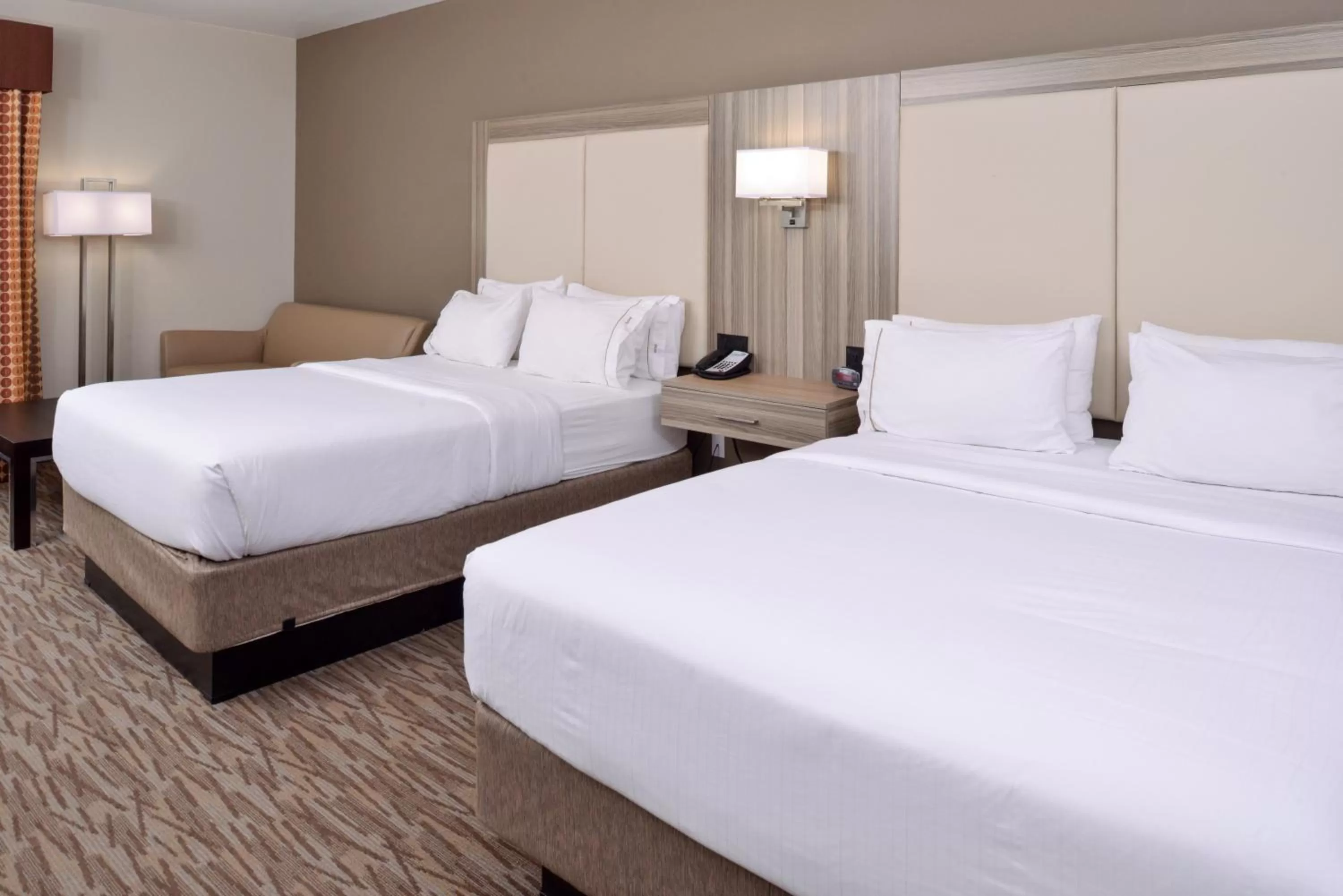Photo of the whole room, Bed in Holiday Inn Express & Suites Williams by IHG
