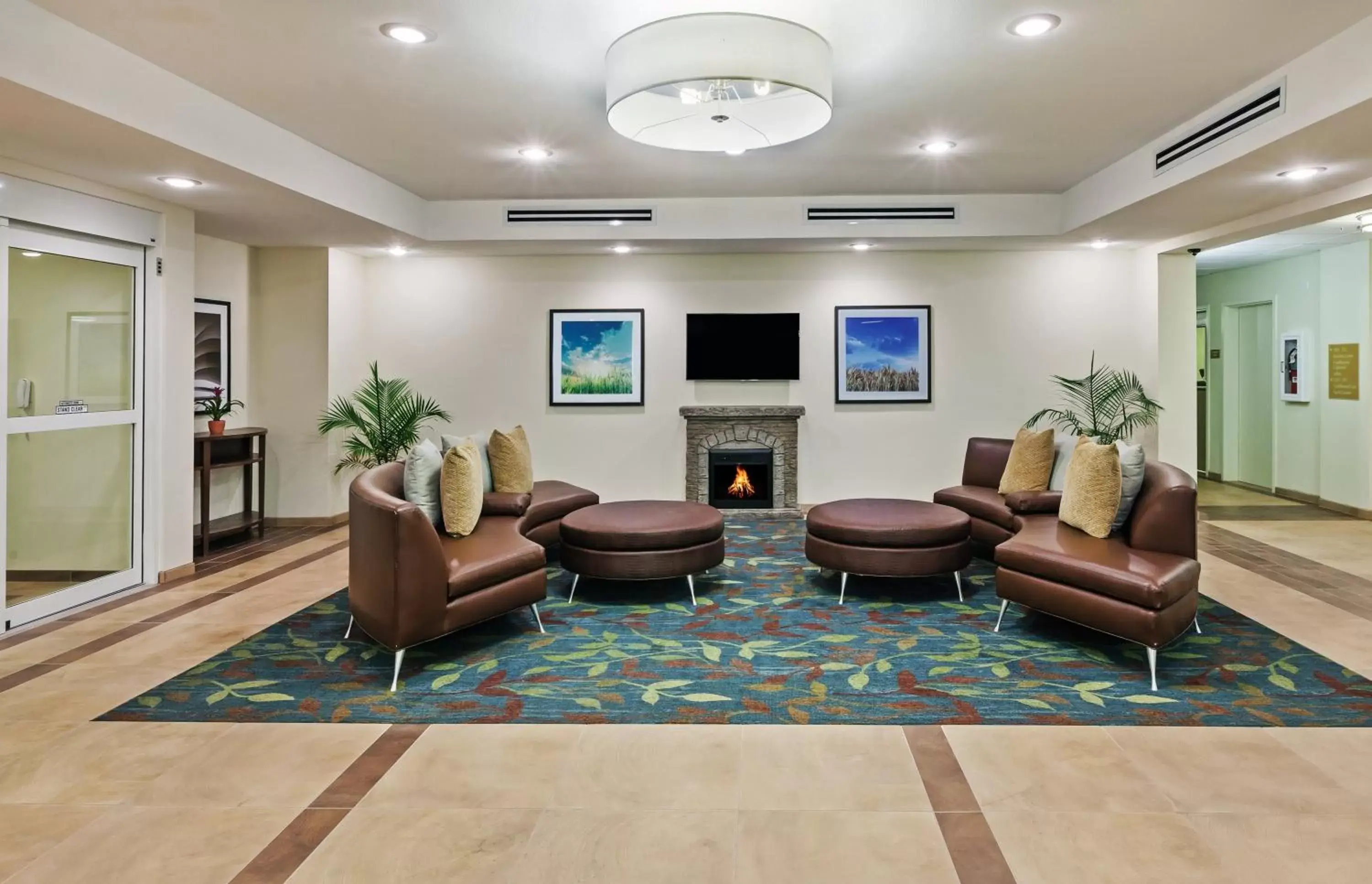 Property building, Lobby/Reception in Candlewood Suites San Angelo, an IHG Hotel