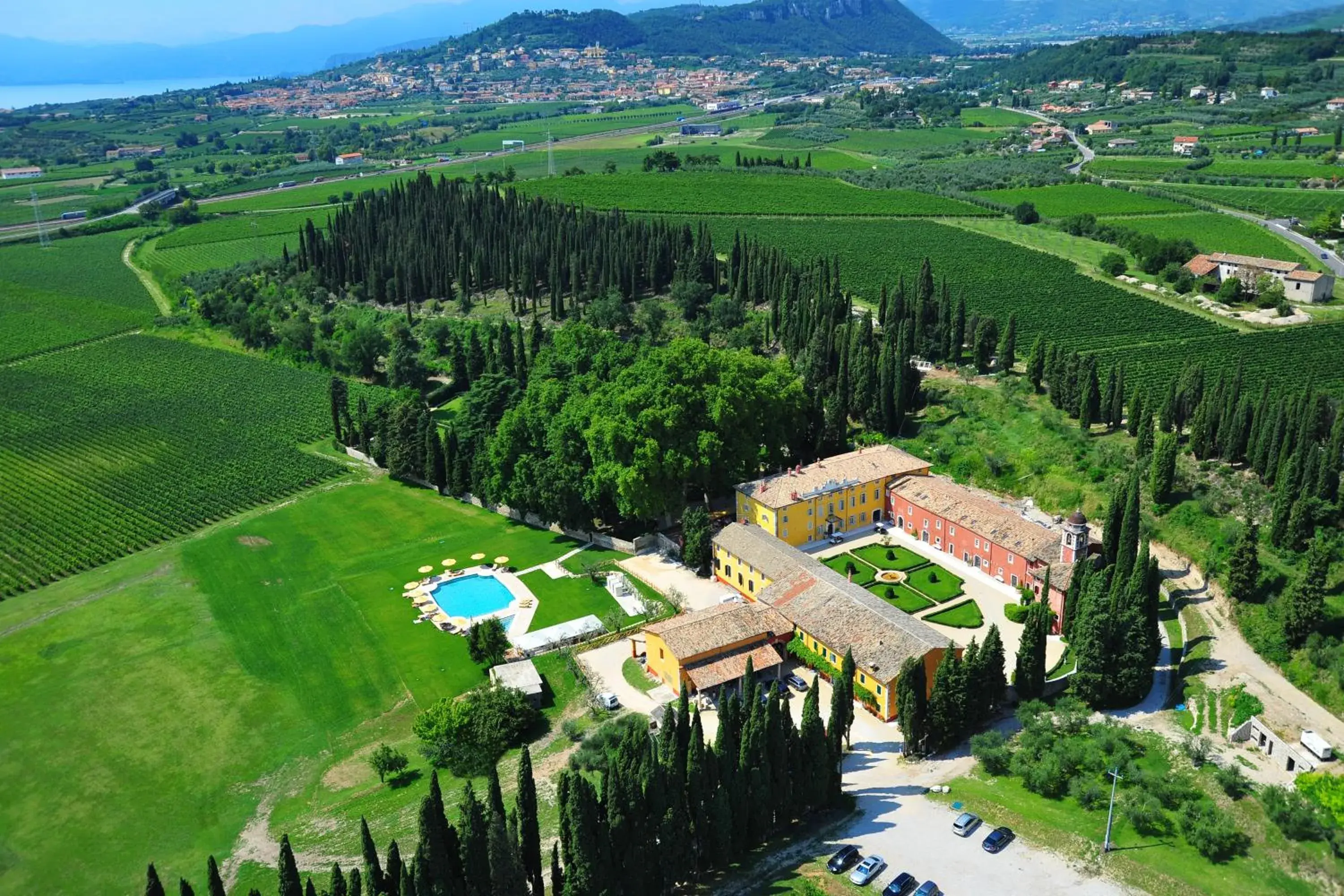Bird's eye view, Bird's-eye View in Villa Cordevigo Wine Relais