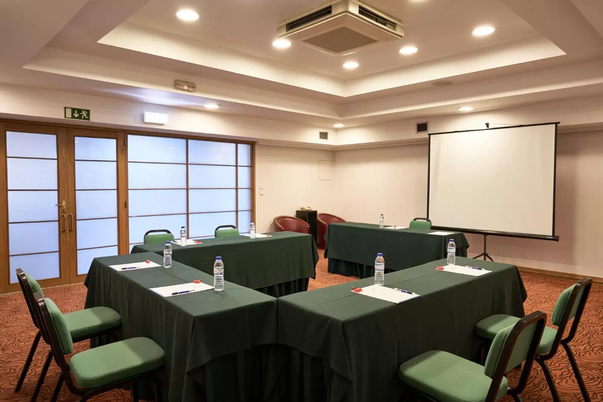 Business facilities in Leziria Parque Hotel