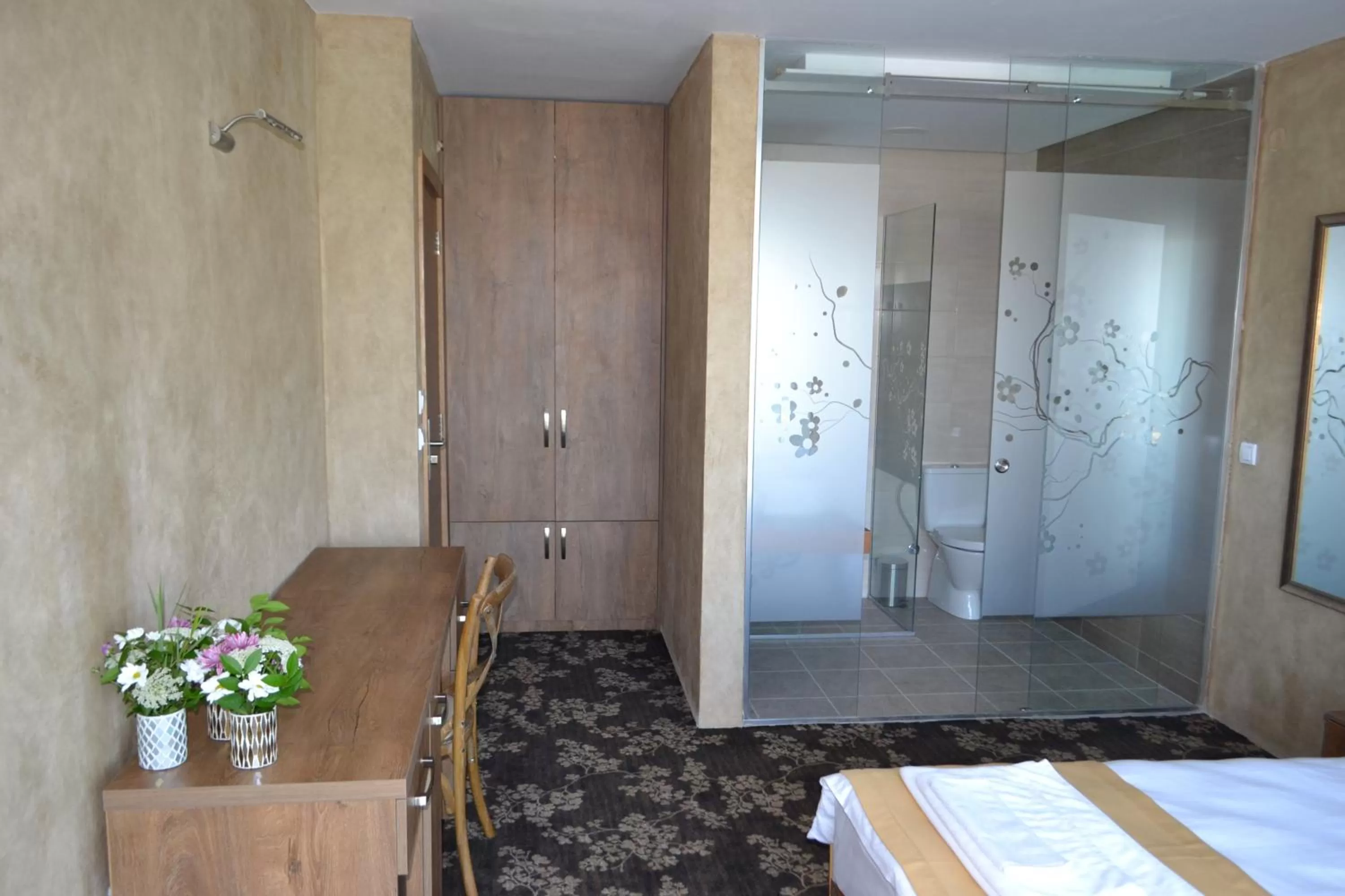 Bed in Garni Hotel Chicha - Winery ŠKRBIĆ