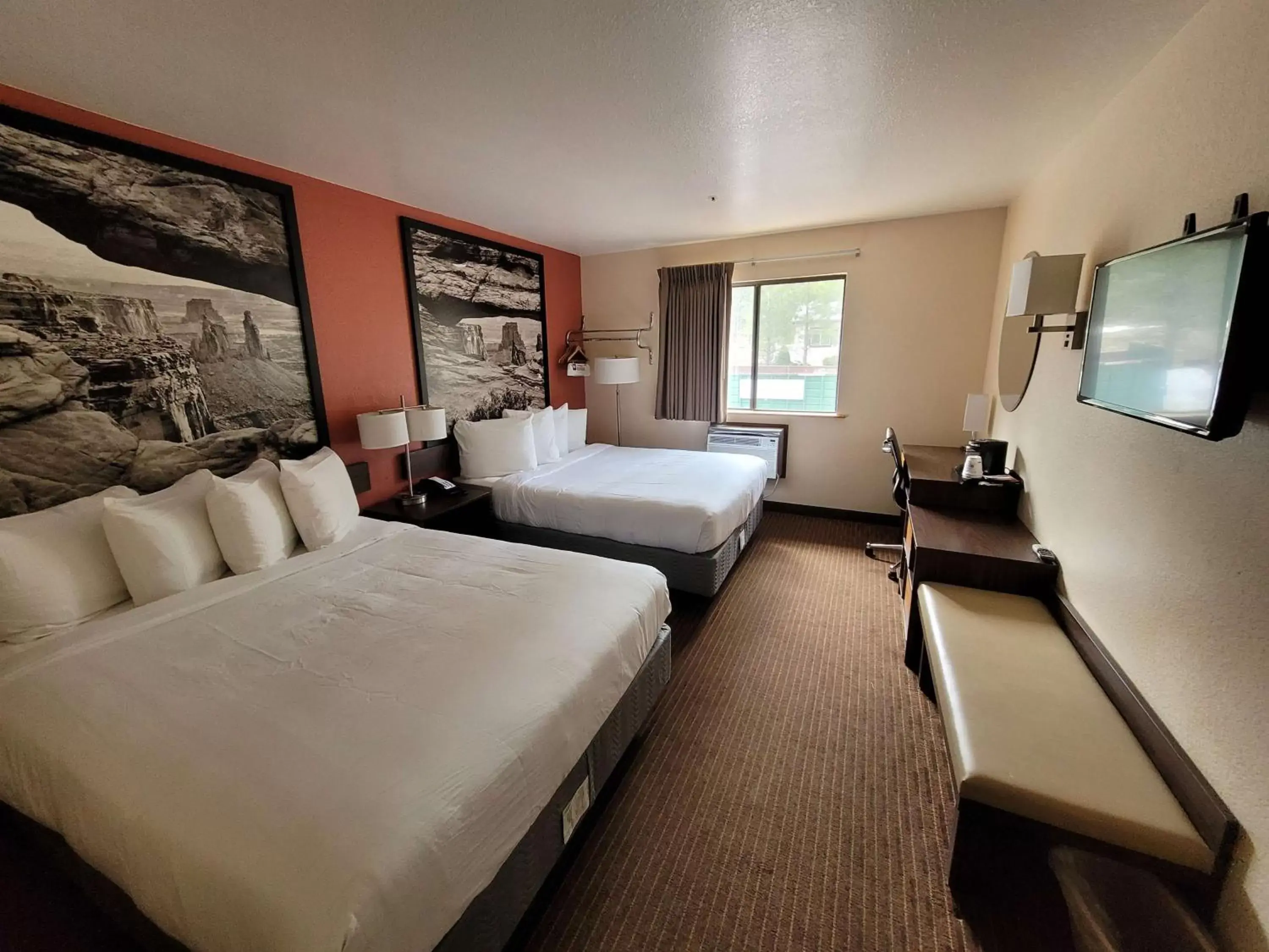Photo of the whole room in SureStay Hotel by Best Western Williams - Grand Canyon
