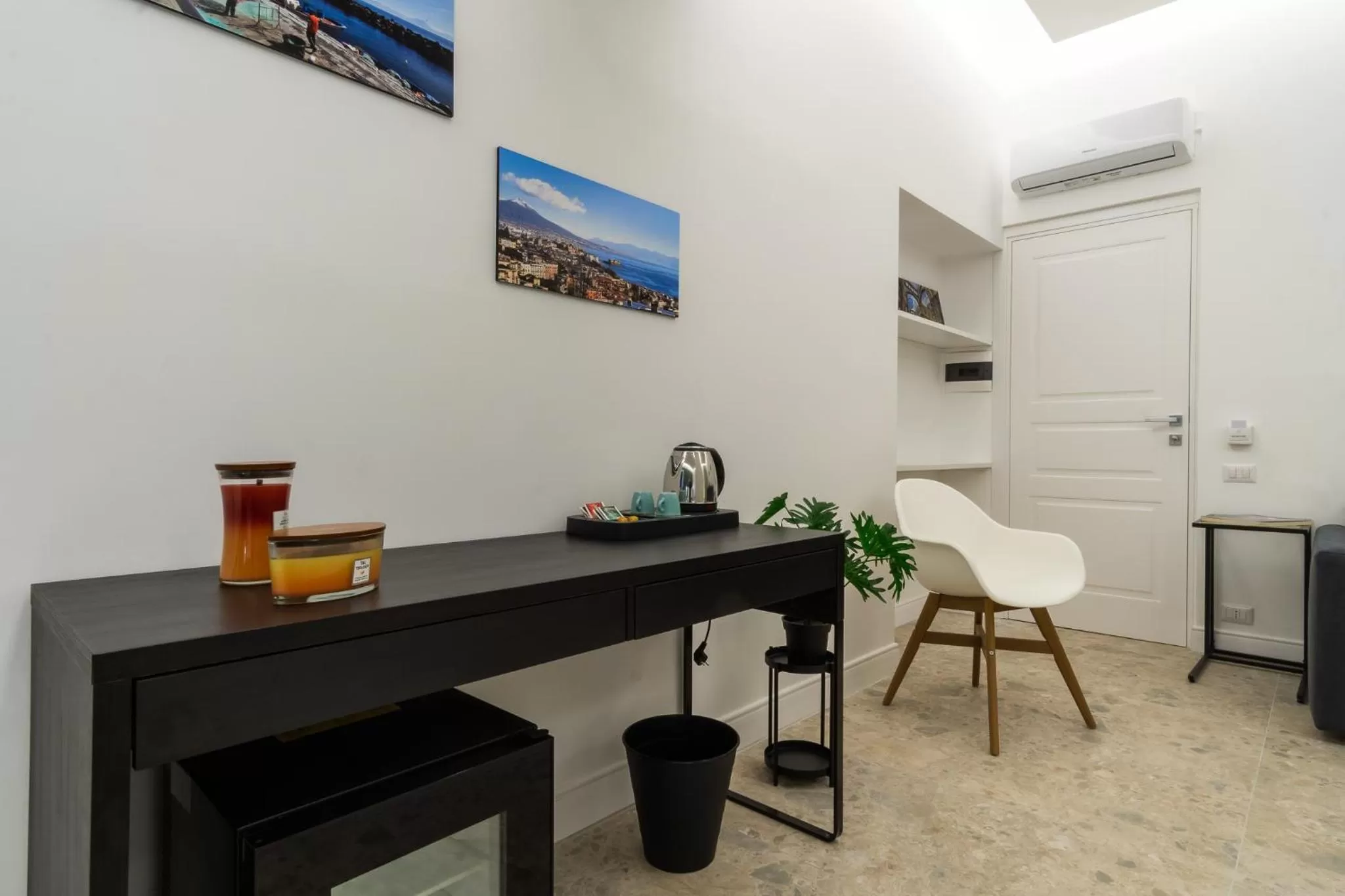 Decorative detail, TV/Entertainment Center in Naos