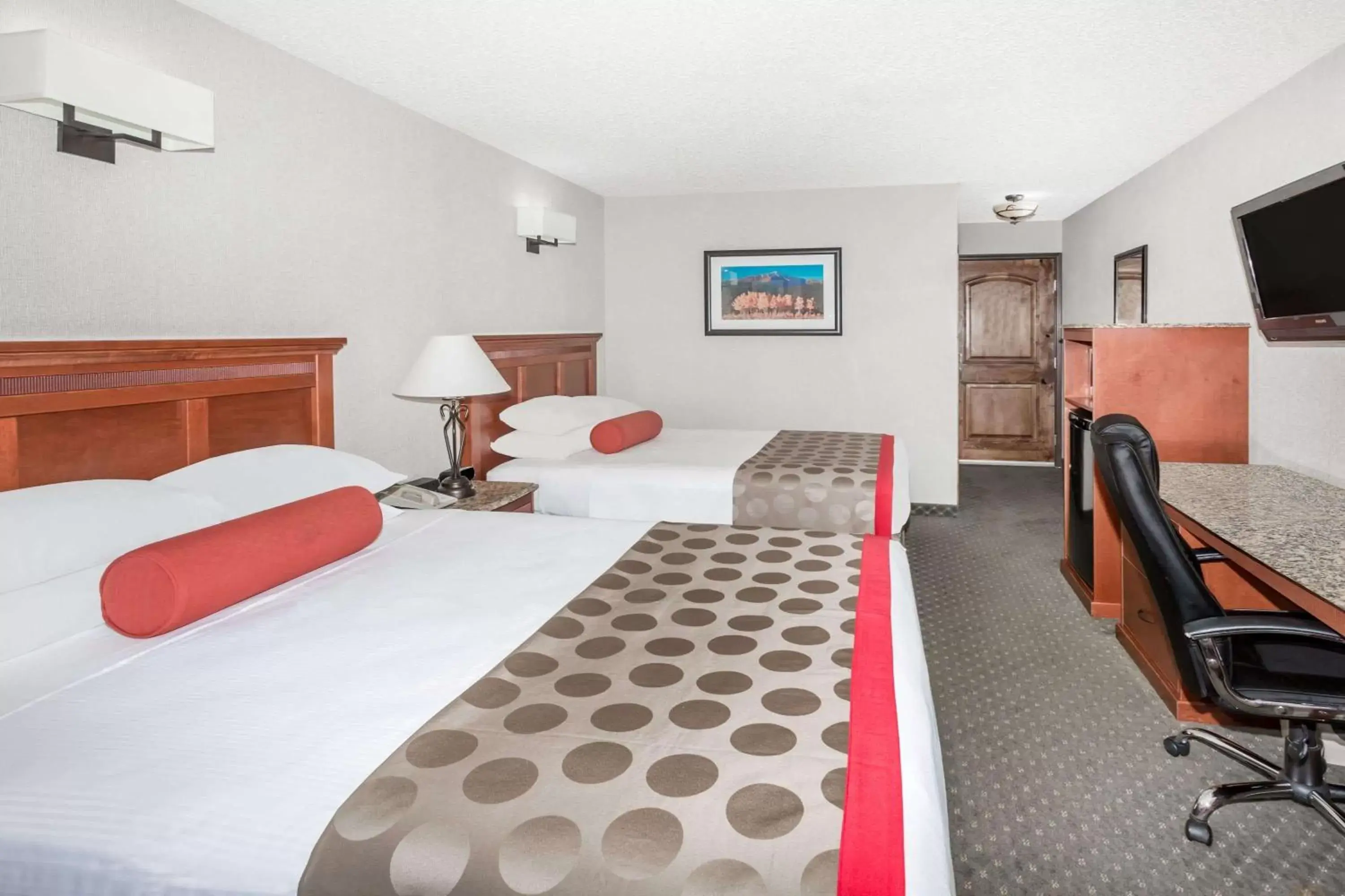Photo of the whole room in Ramada by Wyndham Frisco