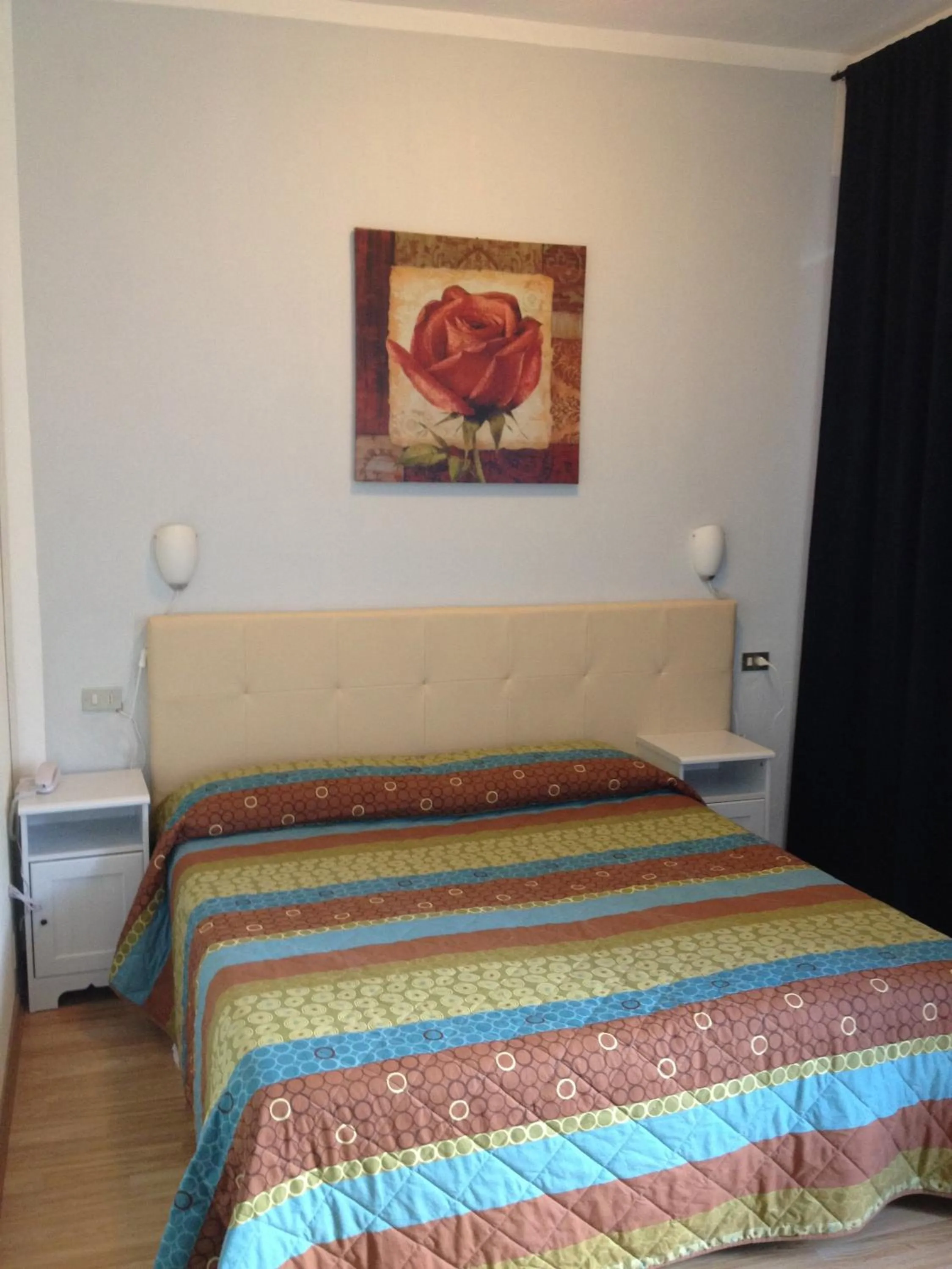 Bed in Hotel Domodossola