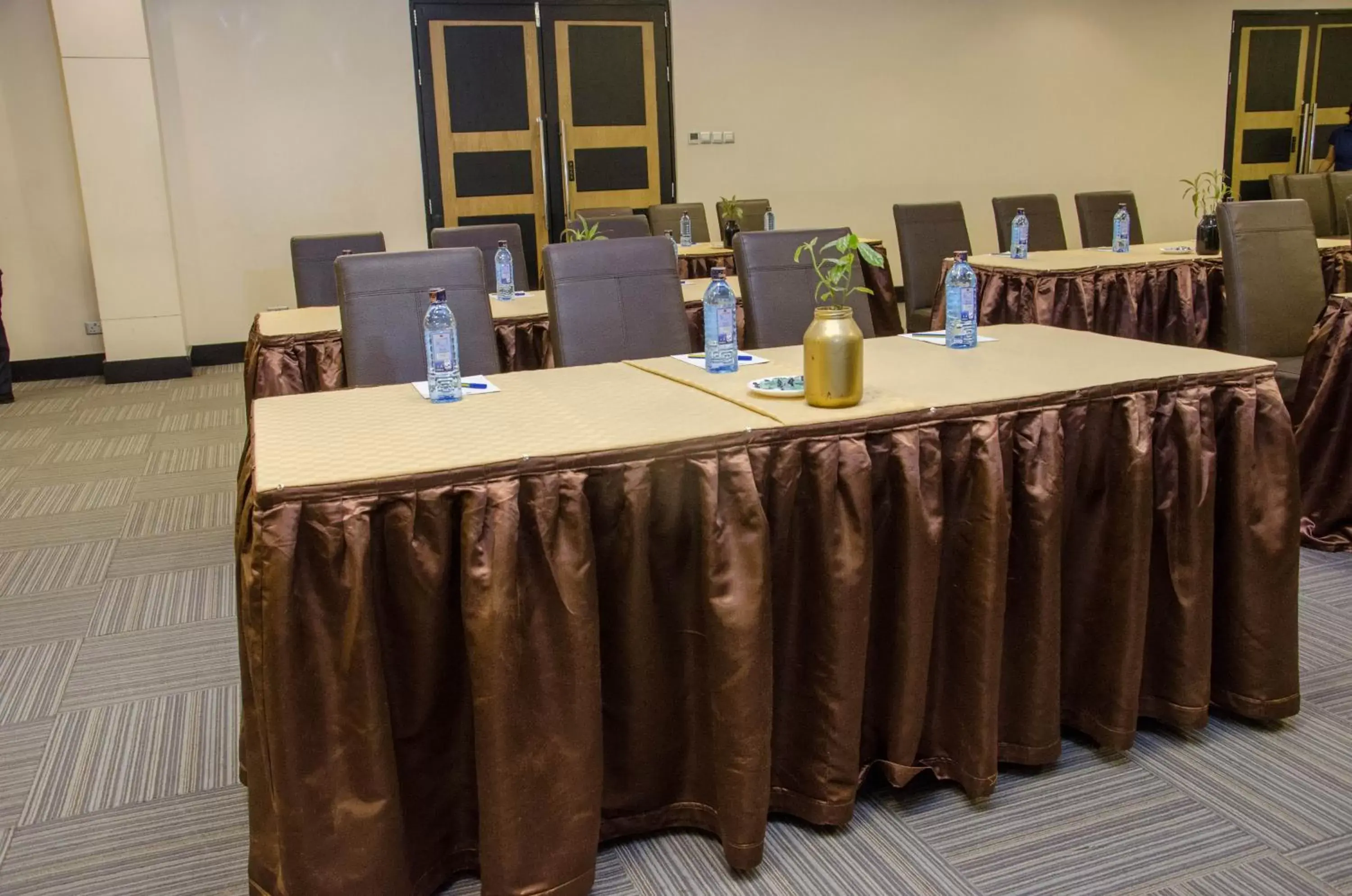 Business facilities in Best Western Plus Meridian Hotel