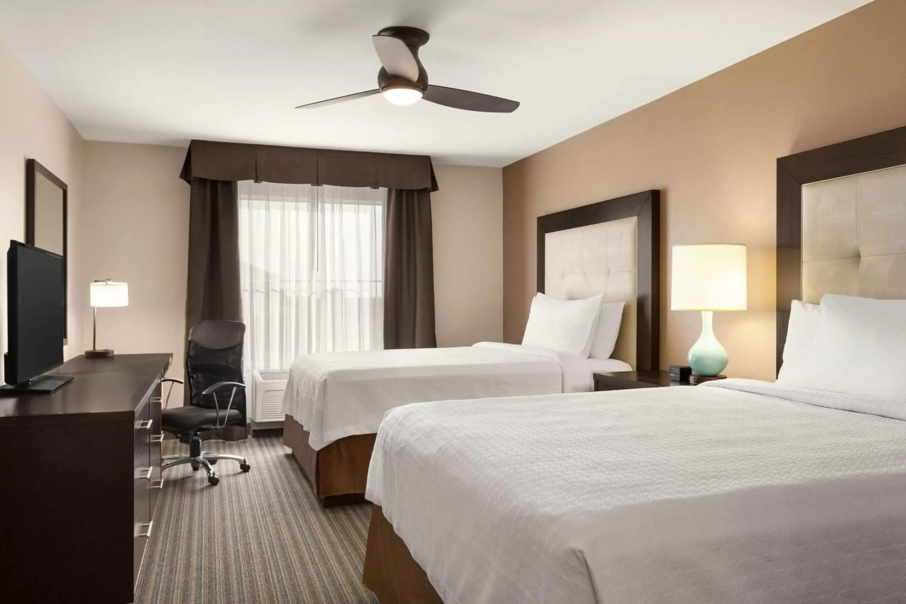 Bedroom in Homewood Suites by Hilton Fargo