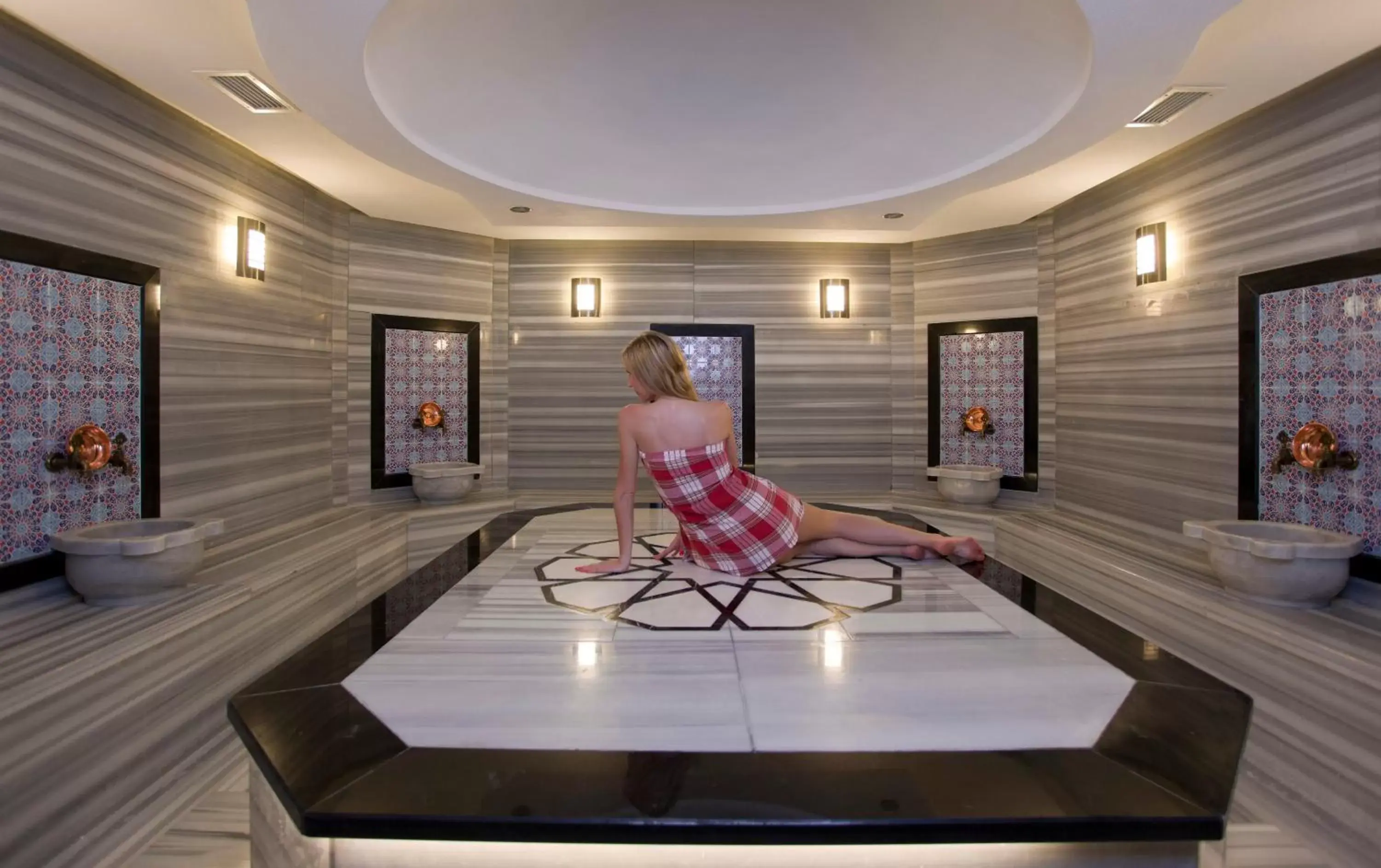 Public Bath in Riviera Hotel & Spa