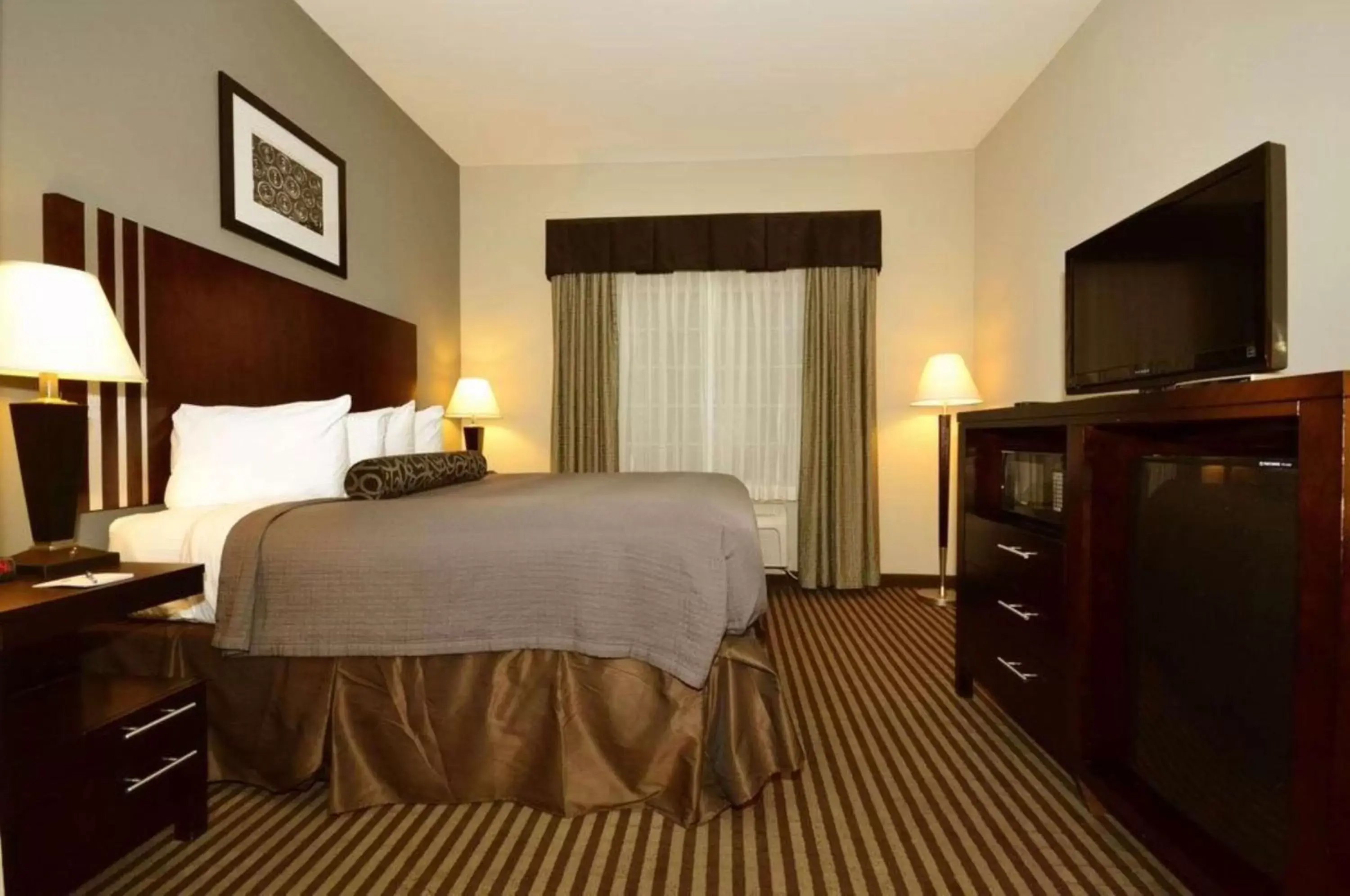 Photo of the whole room, Bed in Best Western Abbeville Inn and Suites