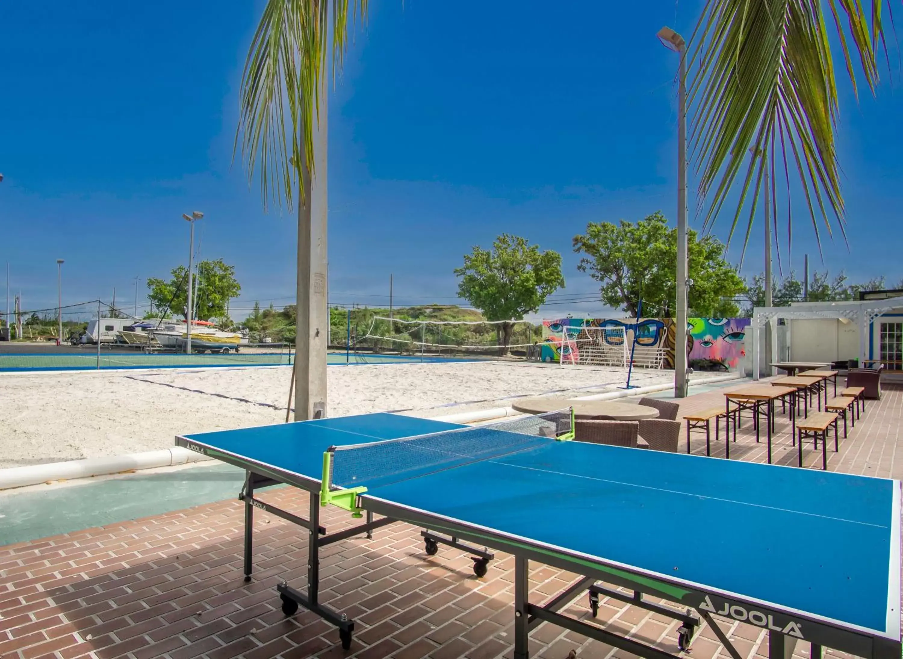 Table Tennis in Skipjack Resort & Marina