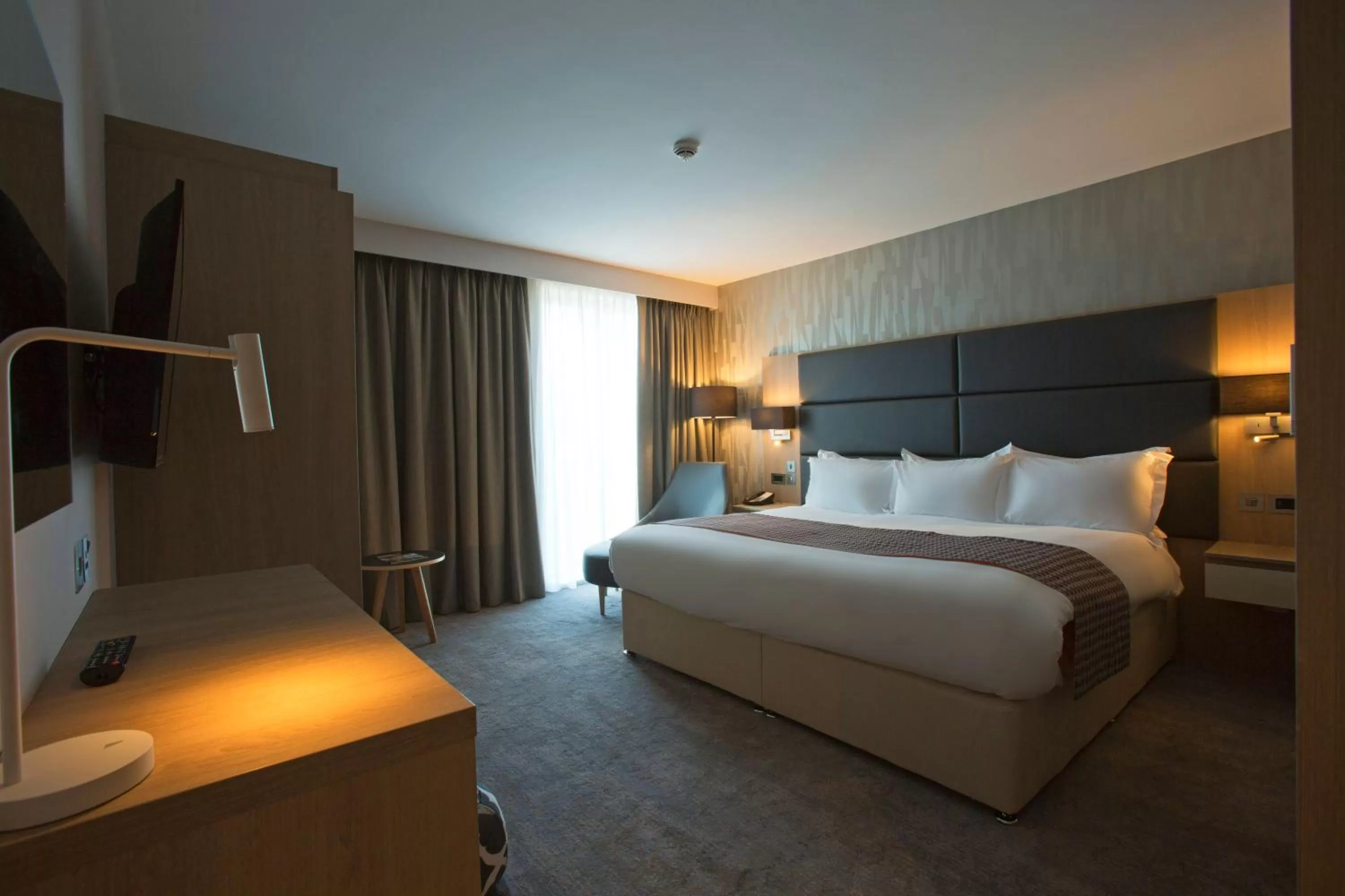 Bedroom, Bed in Holiday Inn Manchester - City Centre by IHG