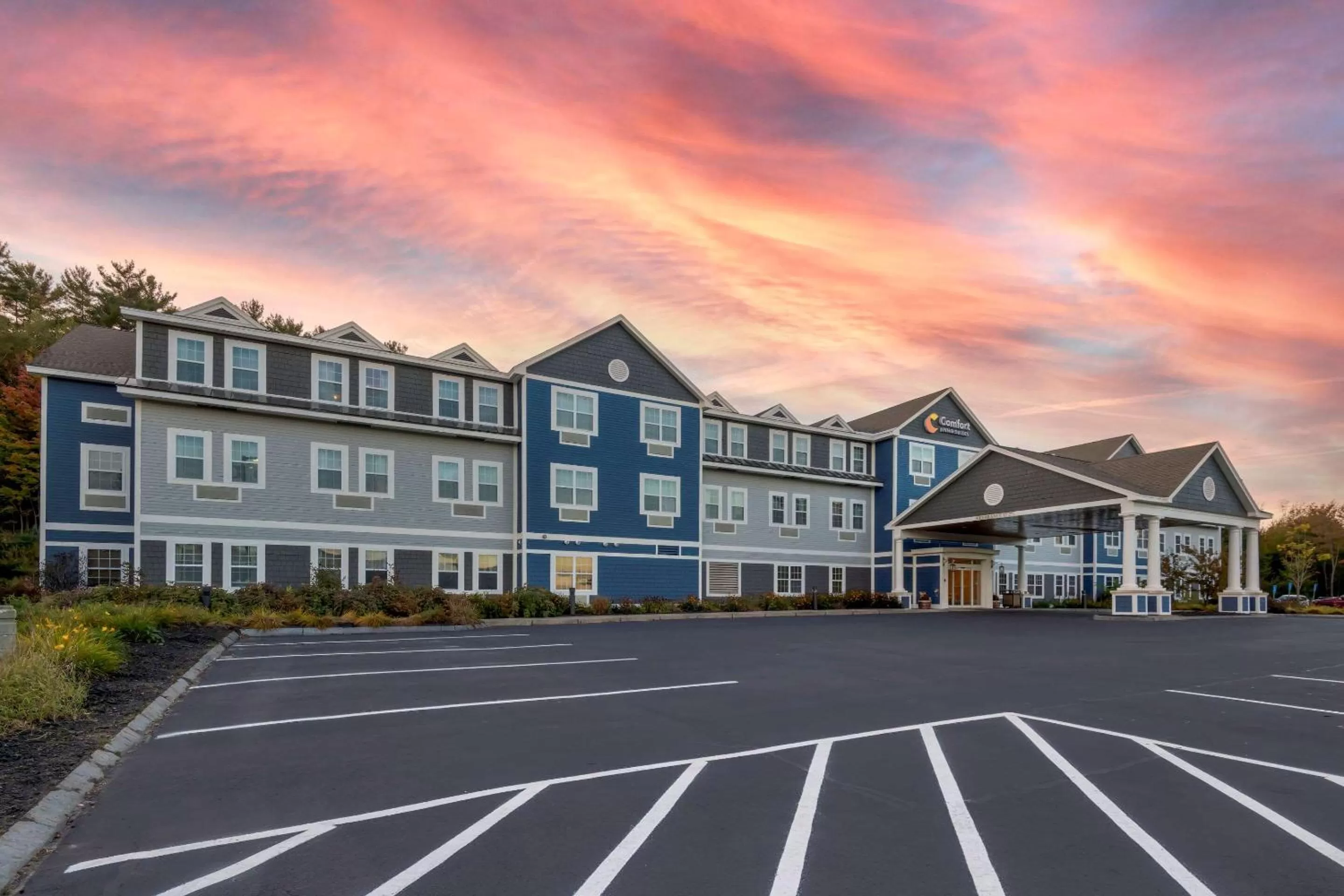 Property building in Comfort Inn & Suites Wilton