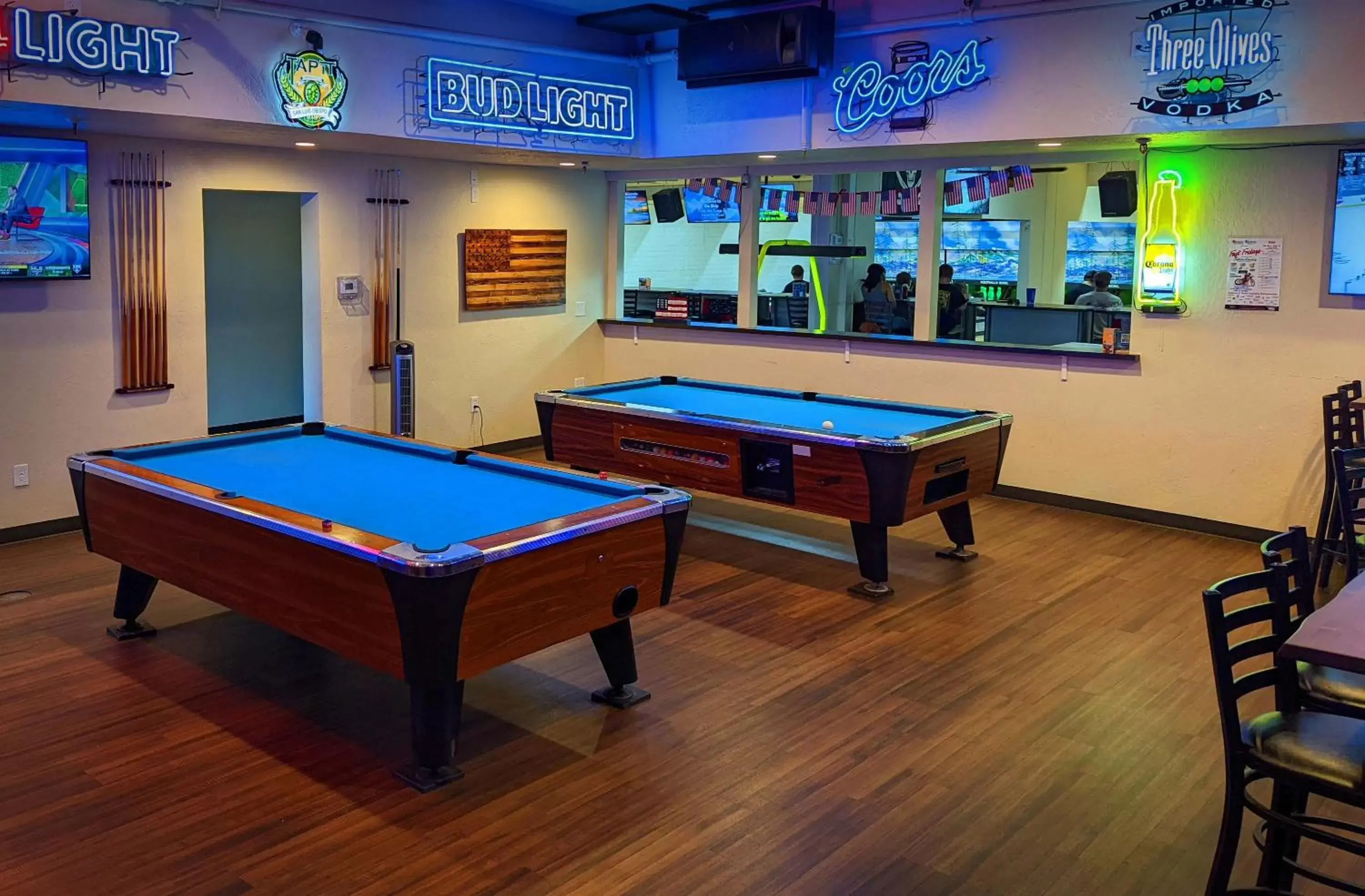 Game Room, Billiards in Foothills Motel