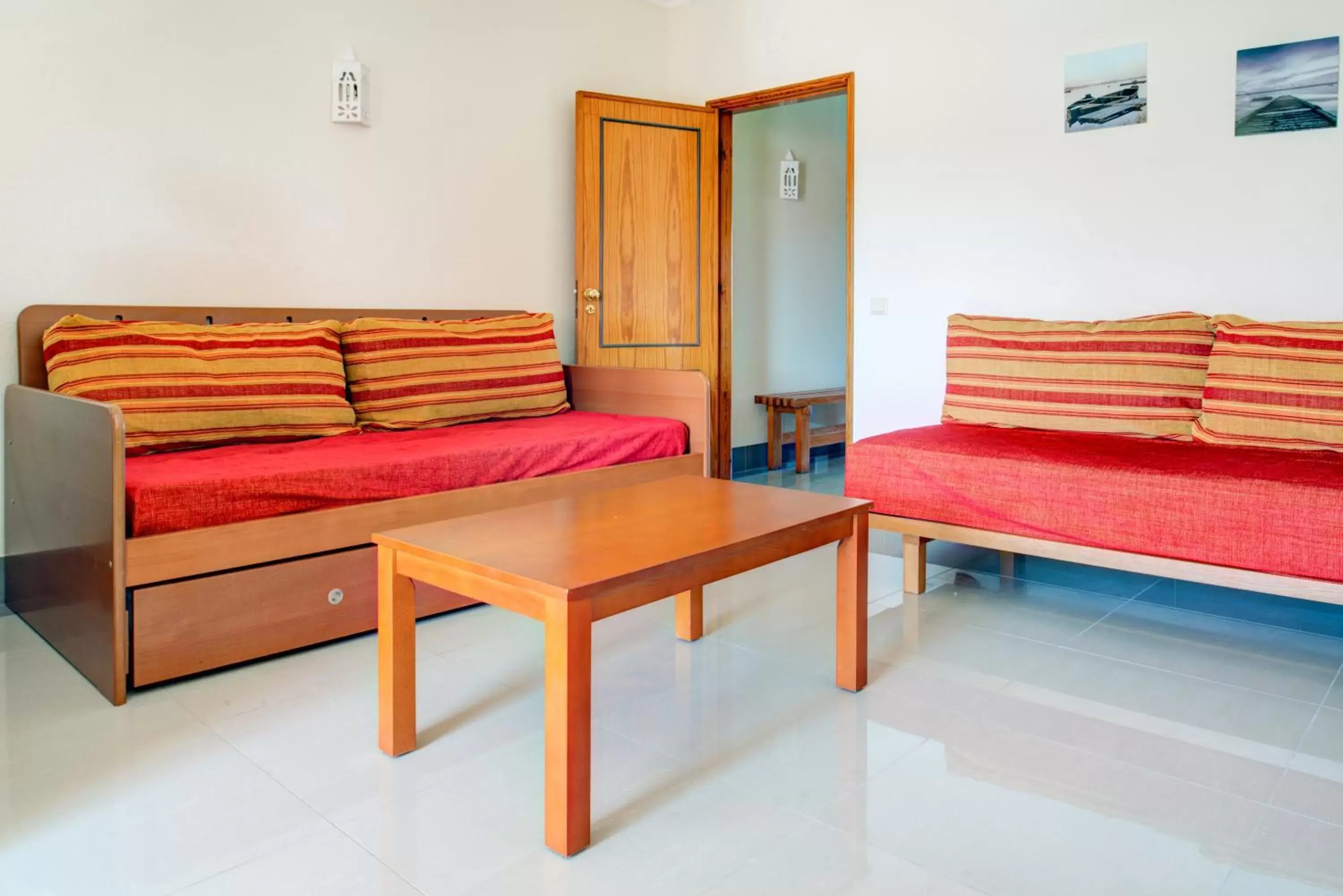 Living room, Seating Area in Choromar Apartments