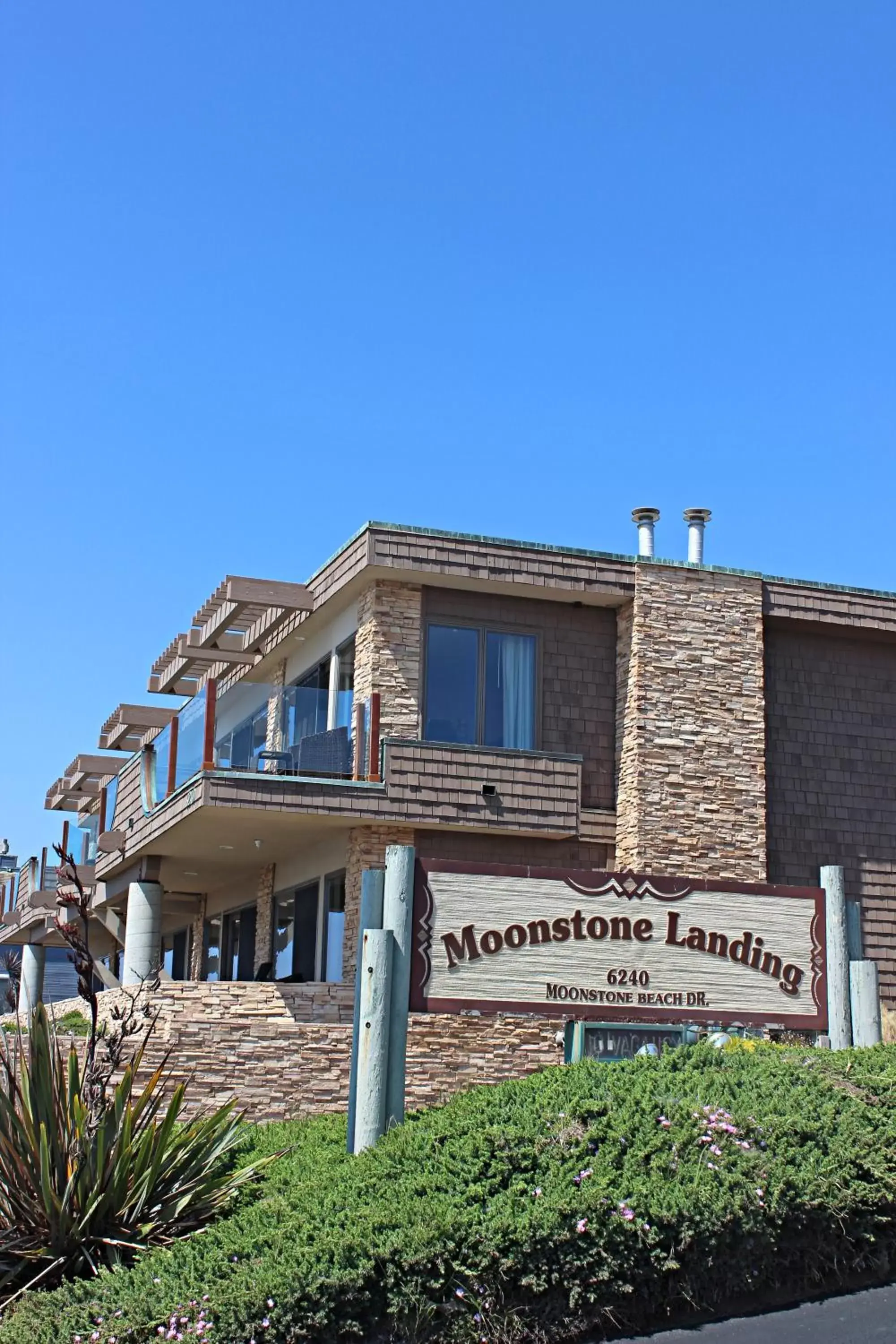 Balcony/Terrace, Property Building in Moonstone Landing