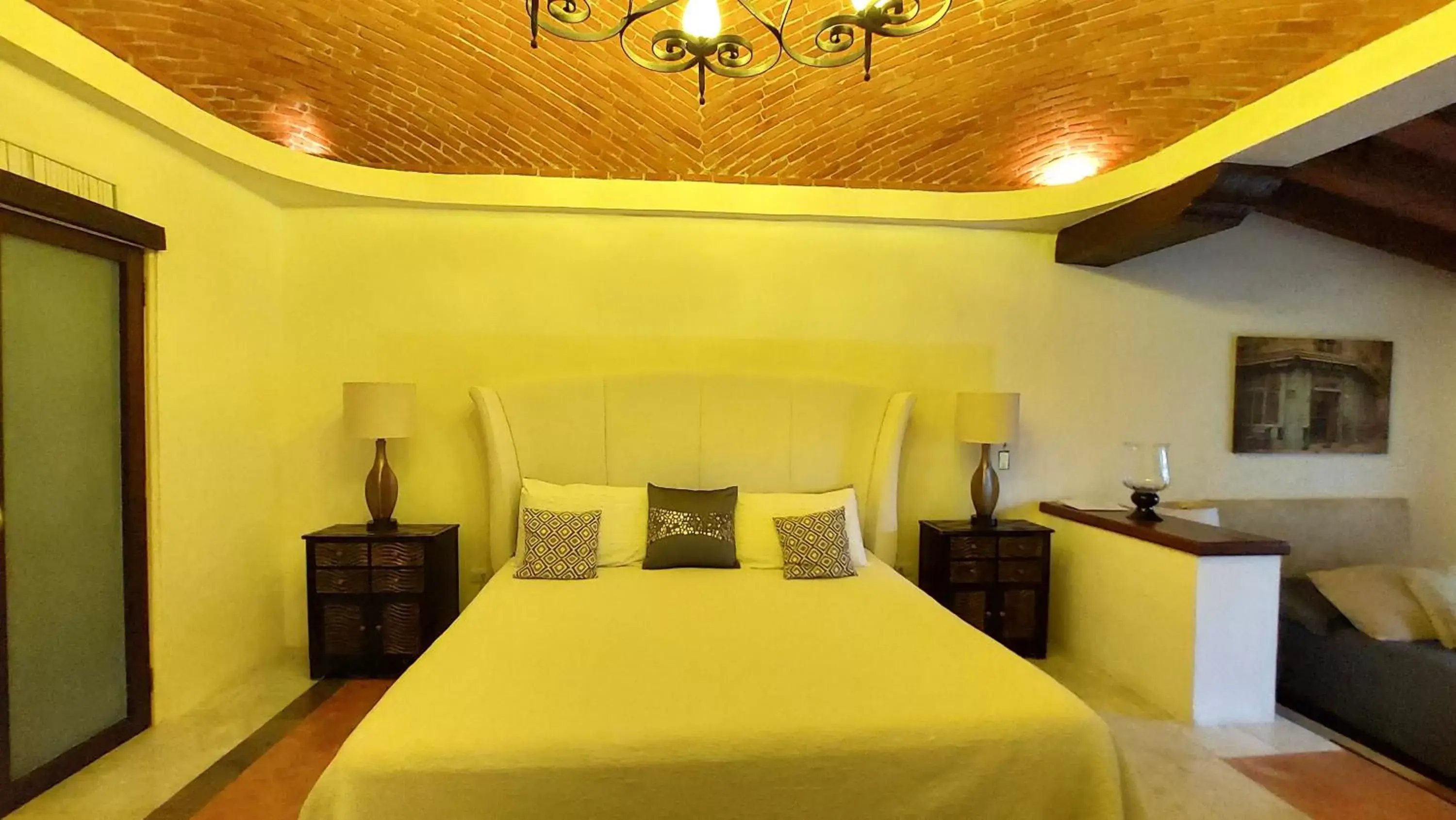 Bed in La Villa du Golf à Cancun Hotel Boutique