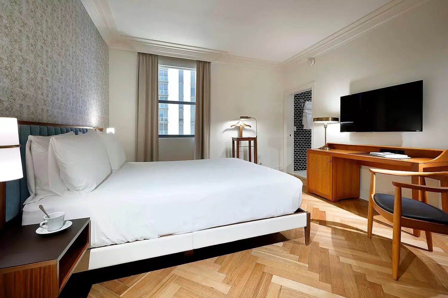 Photo of the whole room, Bed in Eurostars Langford