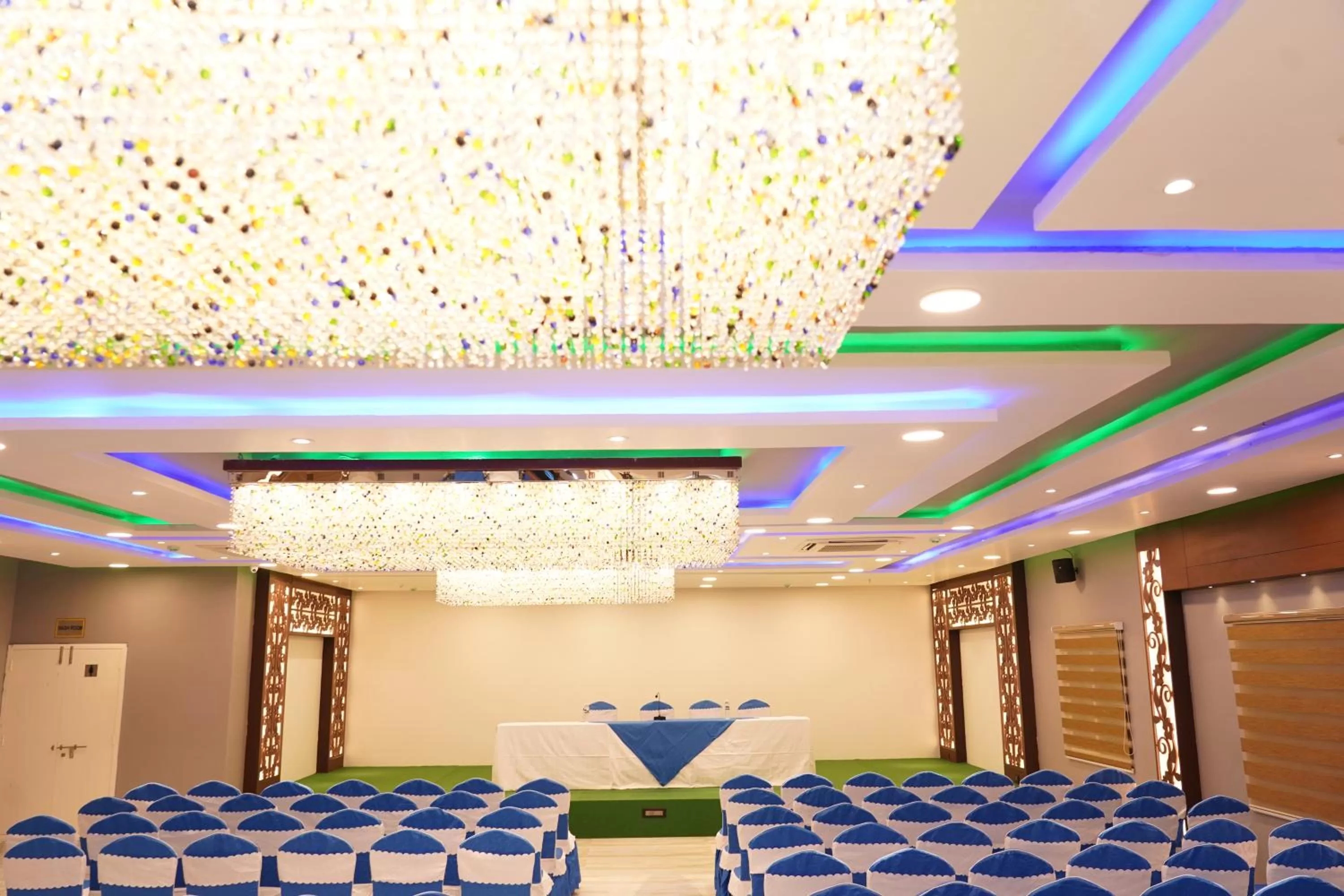 Business facilities in PARK SIGNATURE HOTELS - Royal Benza