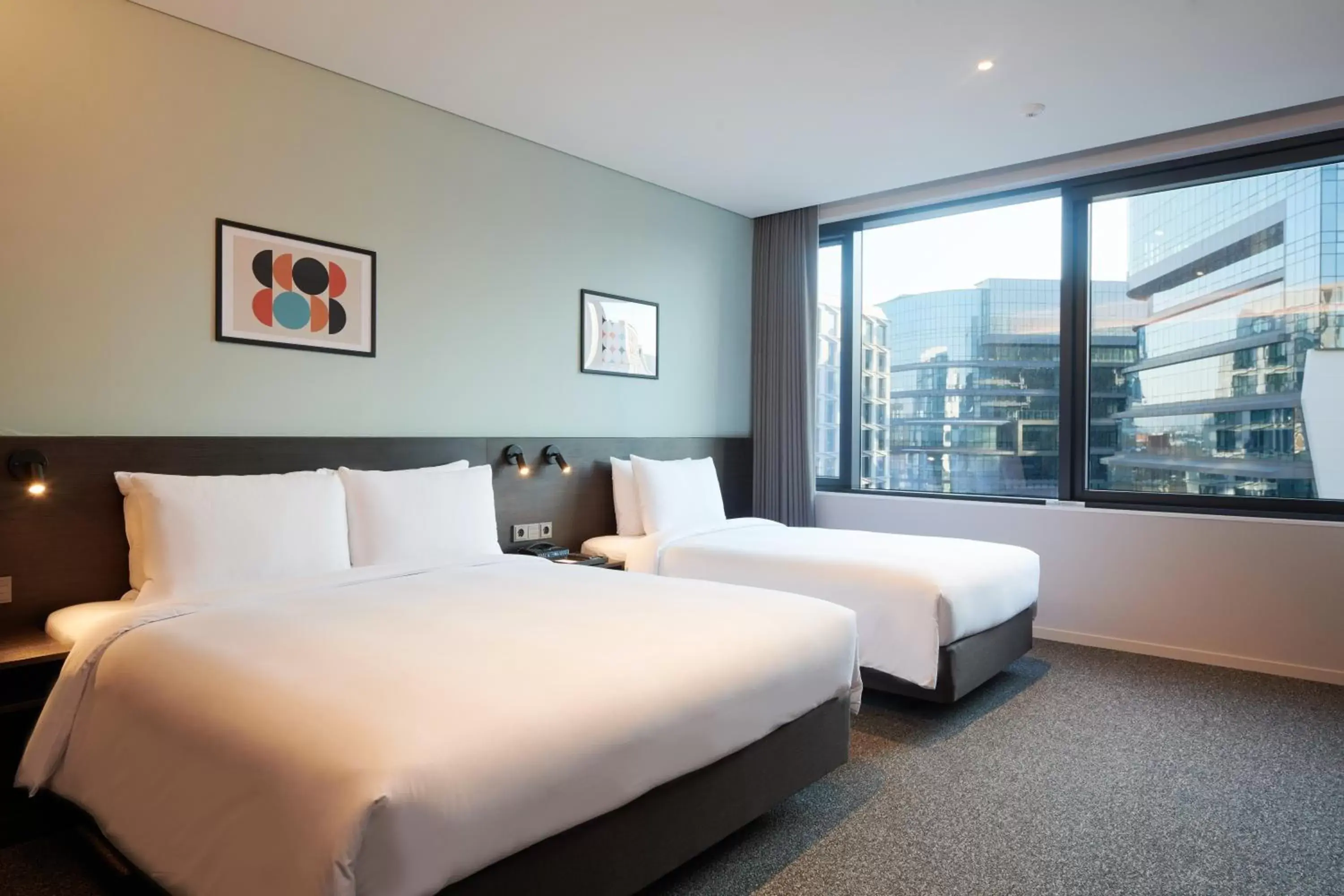 Photo of the whole room, Bed in Nine Tree Premier Hotel Seoul Pangyo