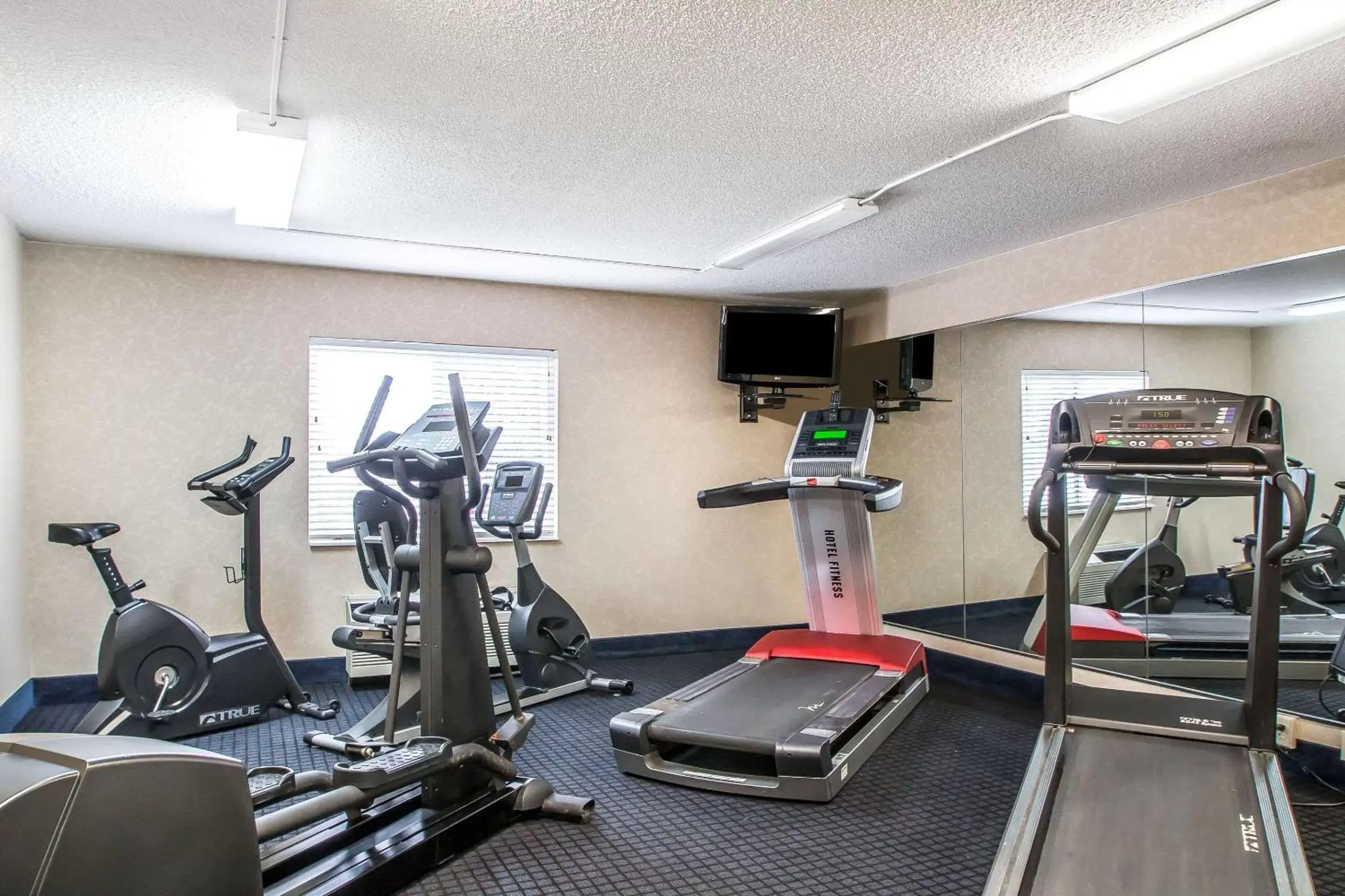 Fitness centre/facilities, Fitness Center/Facilities in Quality Inn Morris I-80