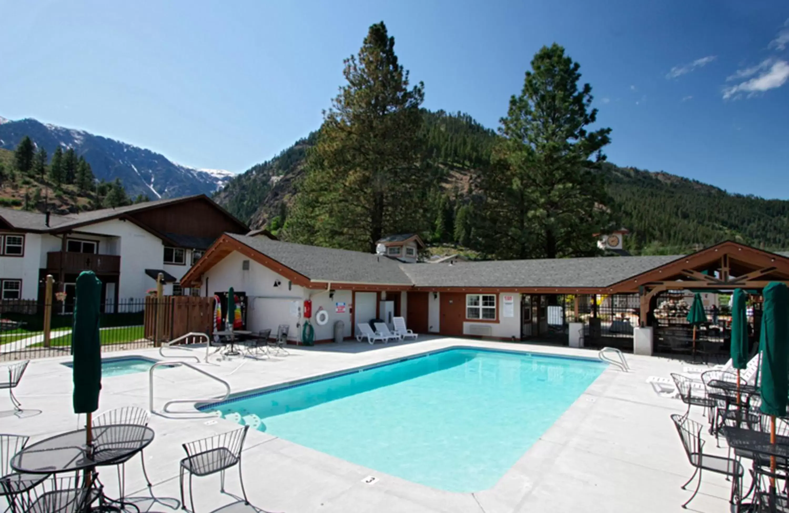 Property building, Swimming Pool in Icicle Village Resort