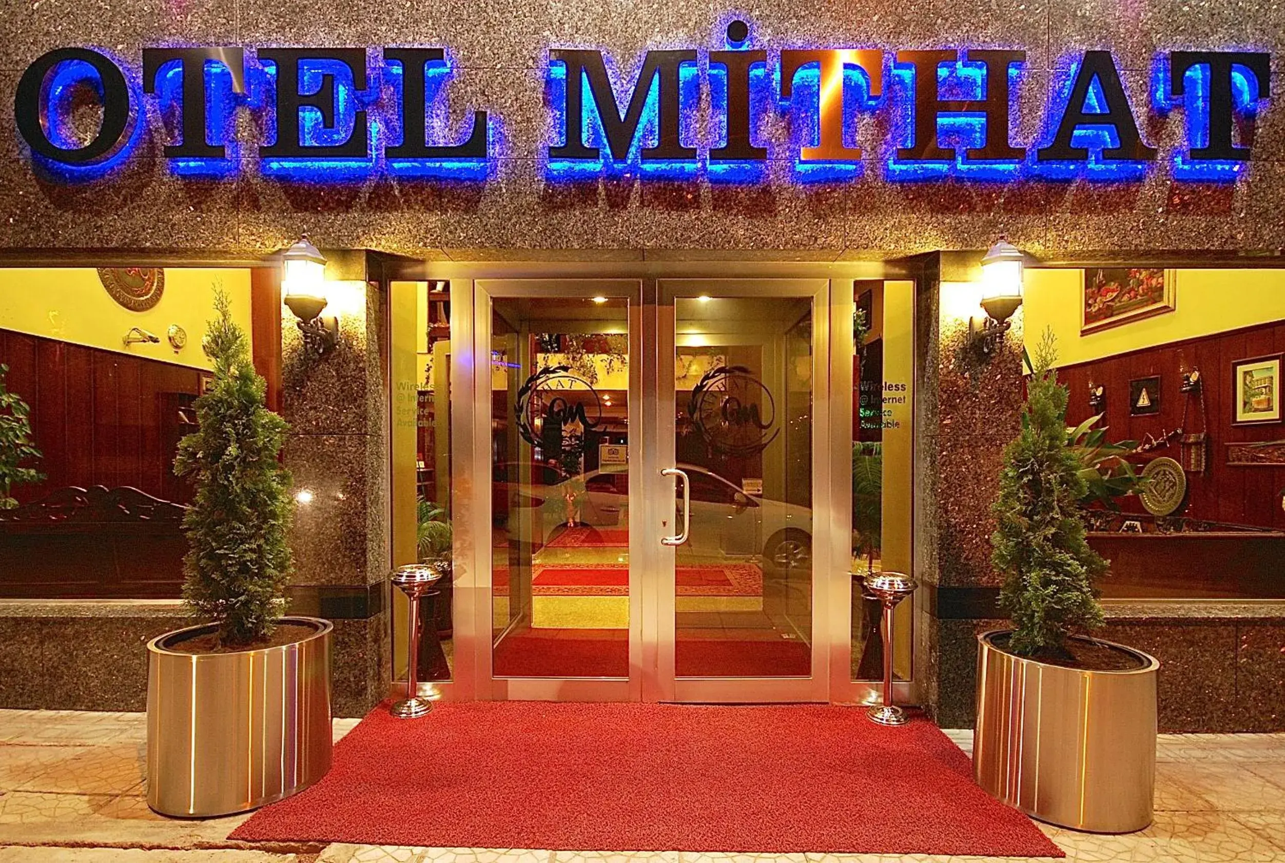 Facade/entrance in Hotel Mithat